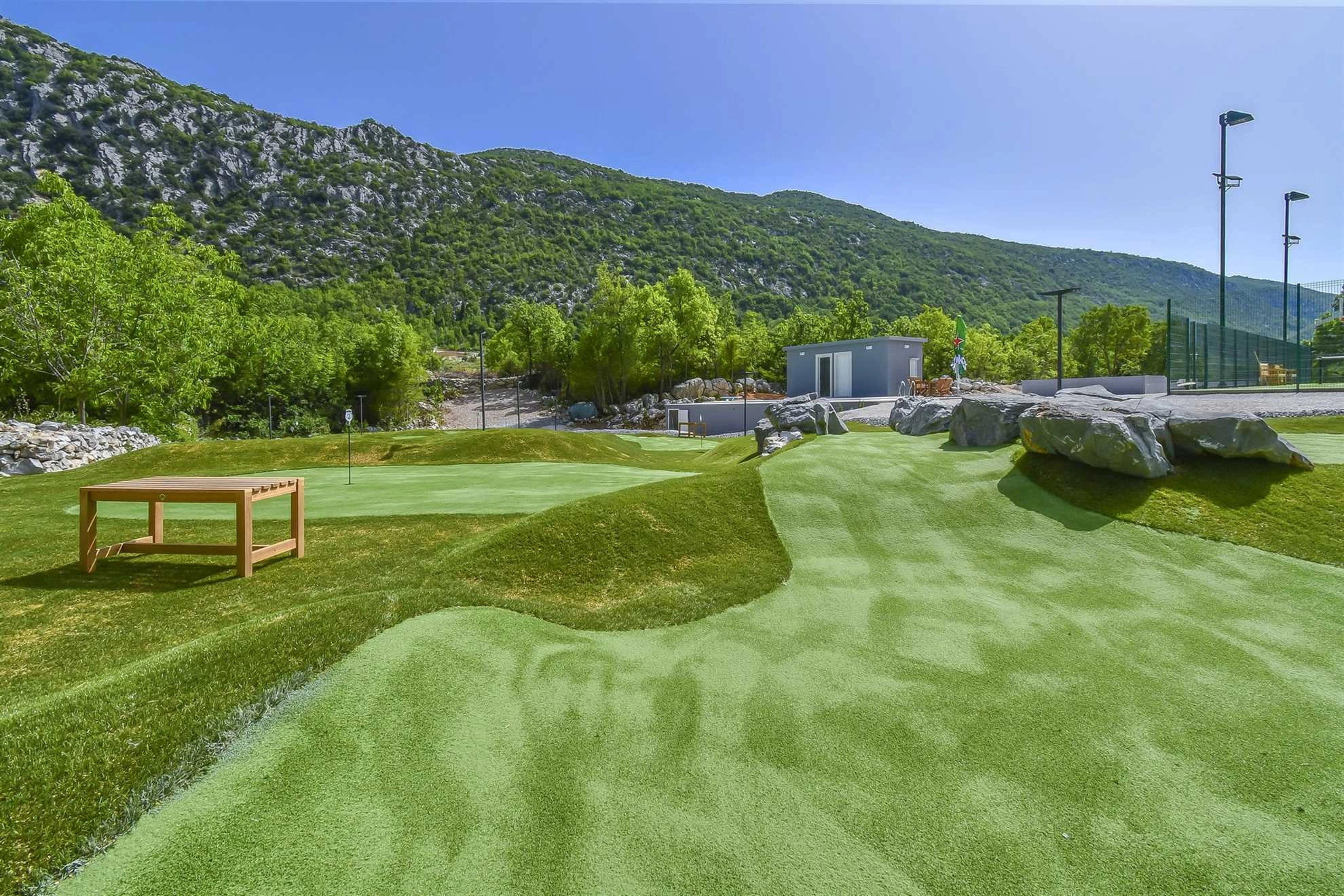 VILLA JURE IM DALMATINISCHEN HINTERLAND, BEHEIZTER POOL, SAUNA, IN DER NÄHE VON BIOKOVO - 1301693 Villa Jure im dalmatinischen Hinterland, beheizter Pool, Sauna, in der Nähe von Biokovo