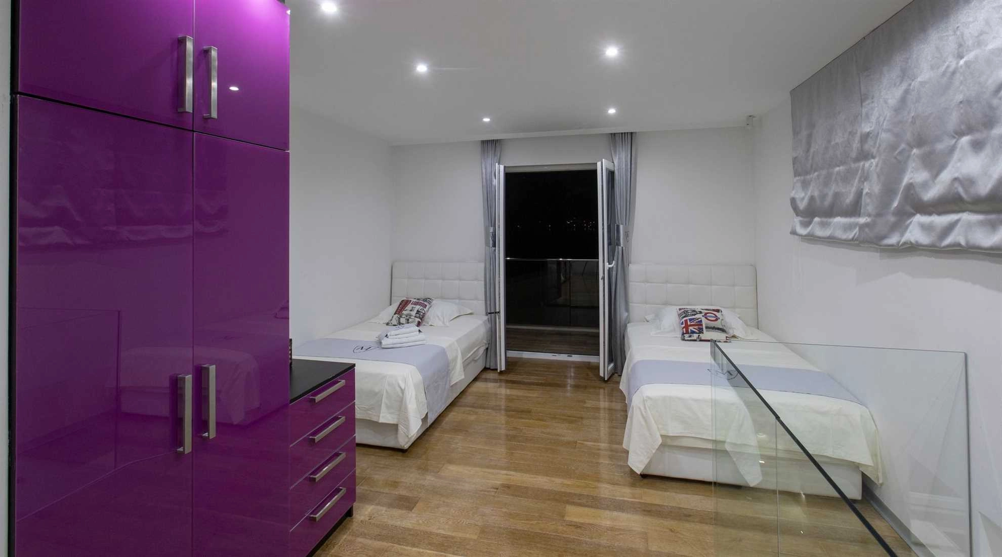 VILLA MARTINIS IN ROGOZNICA WITH PRIVATE HEATED POOL, FOR UP TO 14 PERSONS - 1313937 Villa Martinis in Rogoznica with private heated pool, for up to 14 persons