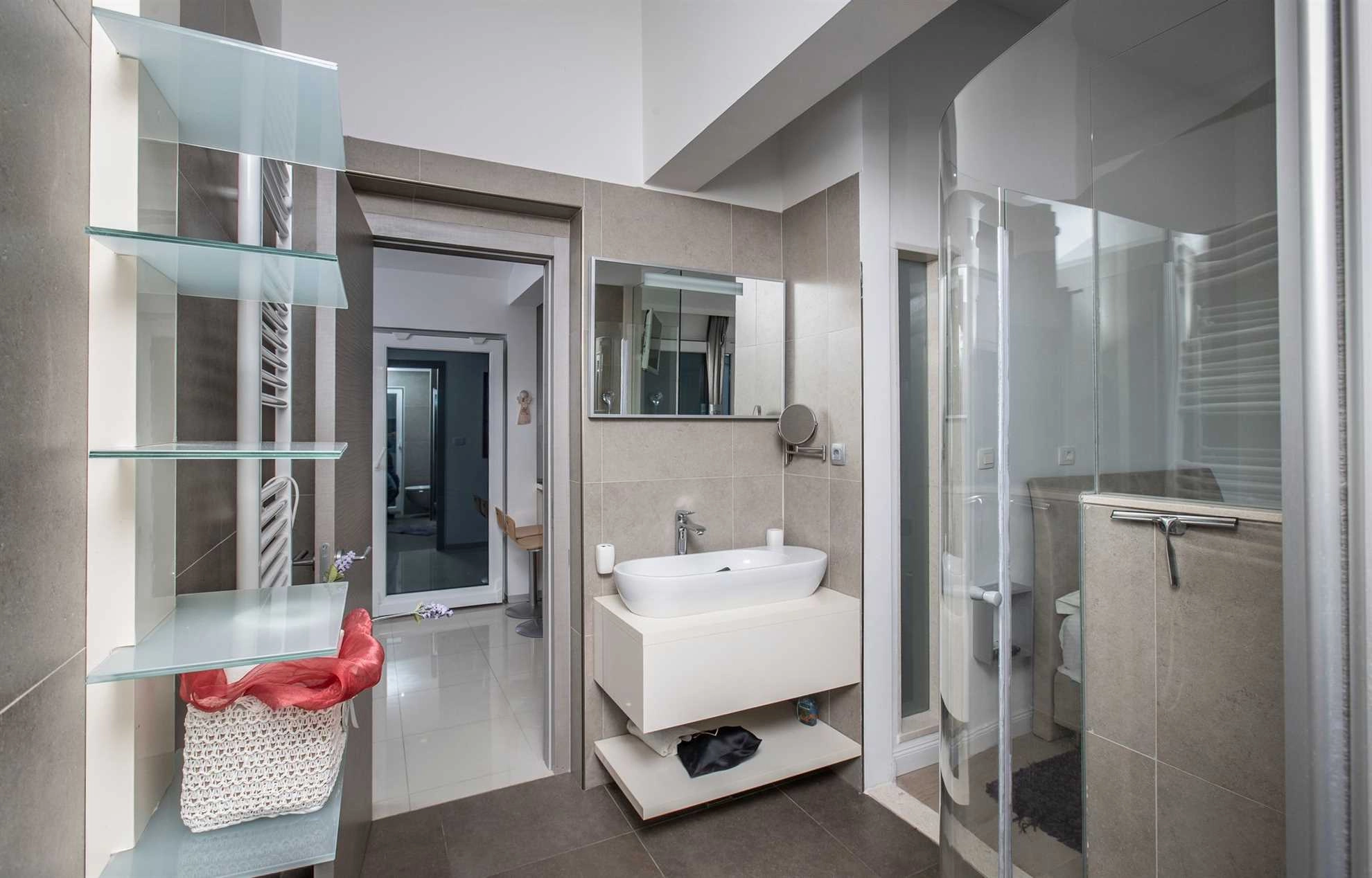 VILLA MARTINIS IN ROGOZNICA WITH PRIVATE HEATED POOL, FOR UP TO 14 PERSONS - 1313941 Villa Martinis in Rogoznica with private heated pool, for up to 14 persons