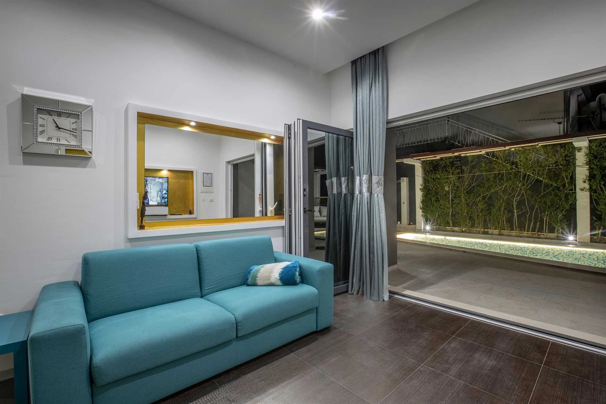 VILLA MARTINIS IN ROGOZNICA WITH PRIVATE HEATED POOL, FOR UP TO 14 PERSONS - 1313948 Villa Martinis in Rogoznica with private heated pool, for up to 14 persons