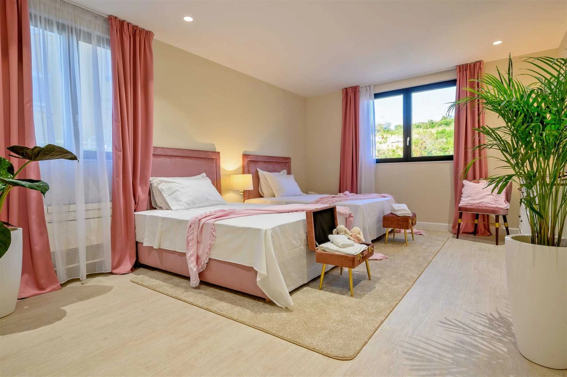 LUXUSVILLA MAURI - 1805123 Luxusvilla Mauri