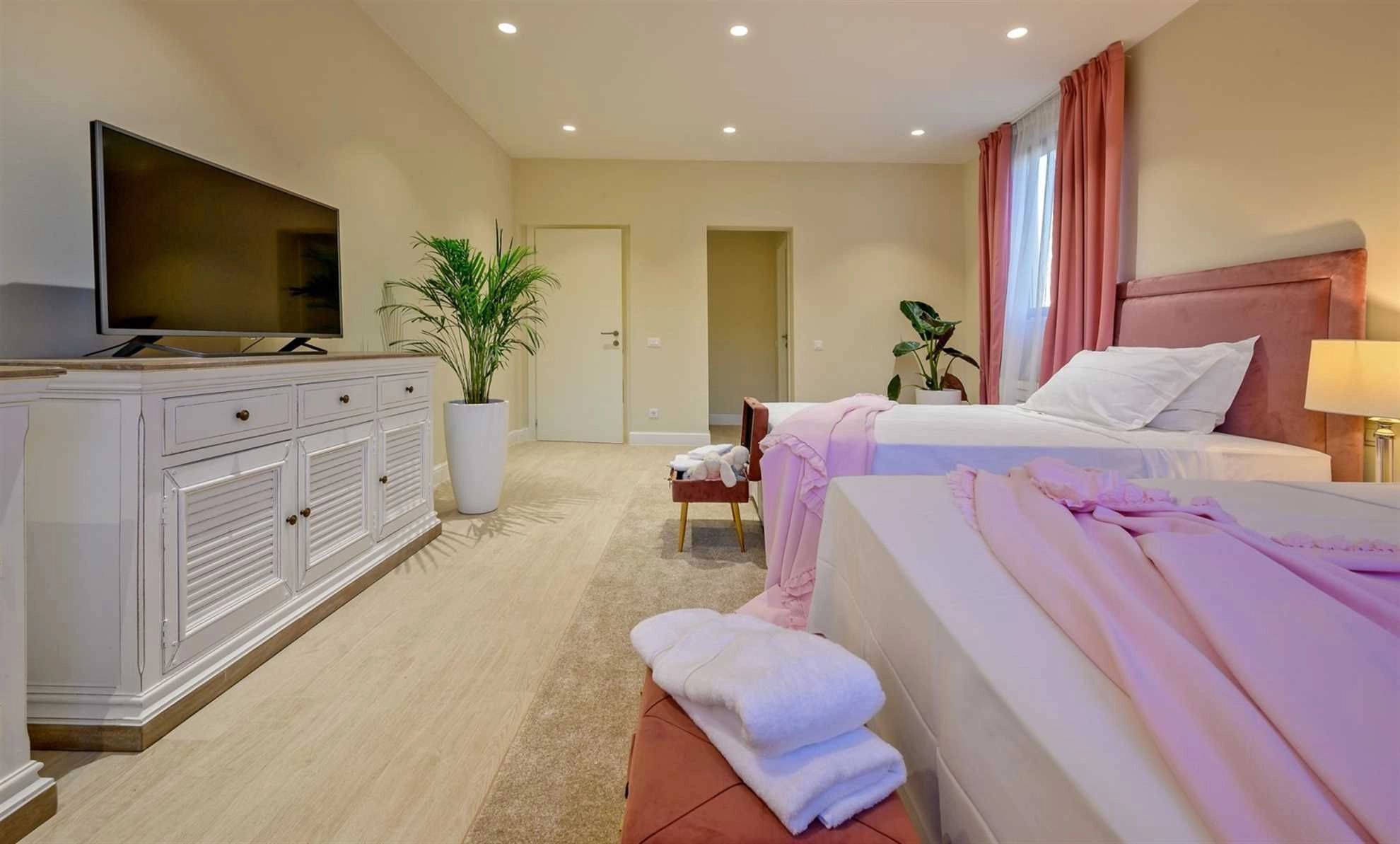 LUXUSVILLA MAURI - 1805125 Luxusvilla Mauri