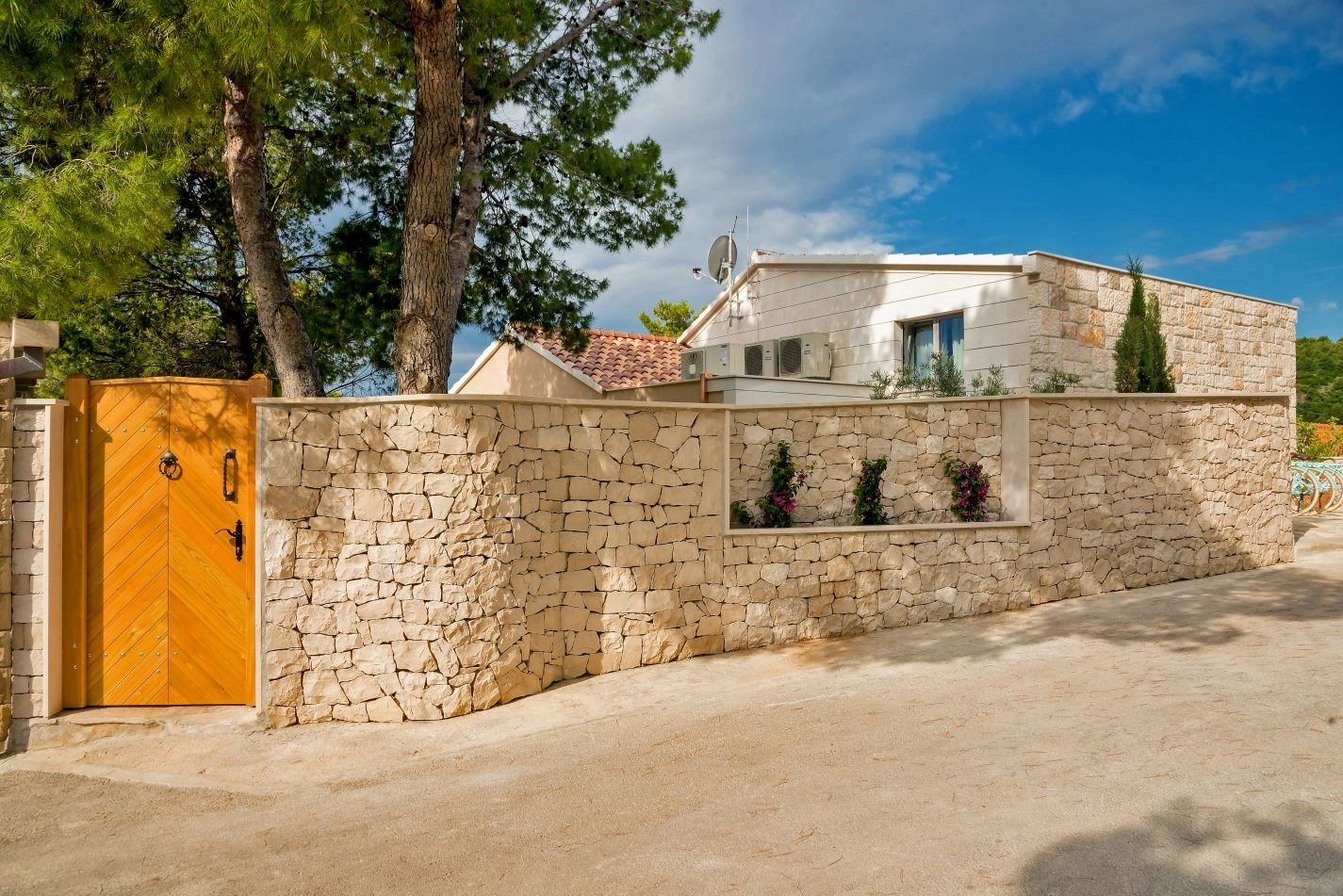 ORVAS VILLA 8 - 1828273 Orvas Villa 8