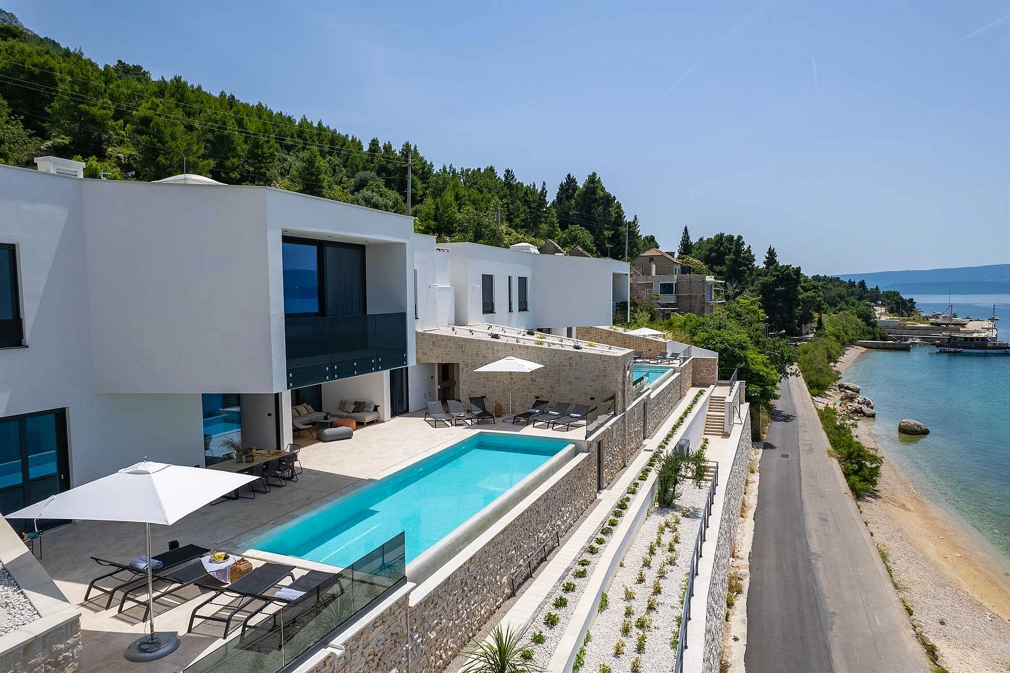 VILLA SEA BREEZE, 5 SCHLAFZIMMER LUXUSVILLA IN DER NÄHE DES MEERES, PRIVATER BEHEIZTER POOL, OMIŠ BRZET - 1868400 Villa Sea Breeze, 5 Schlafzimmer Luxusvilla in der Nähe des Meeres, privater beheizter Pool, Omiš Brzet