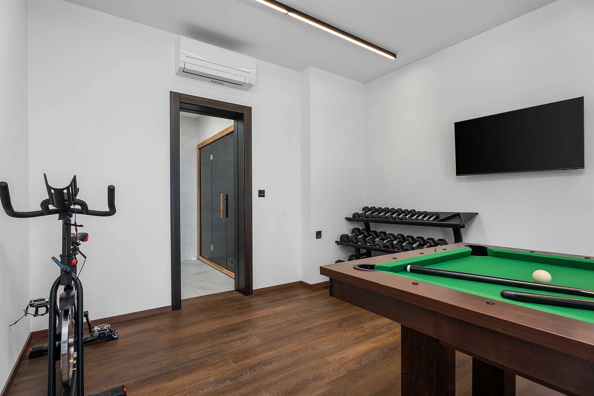 VILLA SEA BREEZE, 5 SCHLAFZIMMER LUXUSVILLA IN DER NÄHE DES MEERES, PRIVATER BEHEIZTER POOL, OMIŠ BRZET - 1868427 Villa Sea Breeze, 5 Schlafzimmer Luxusvilla in der Nähe des Meeres, privater beheizter Pool, Omiš Brzet