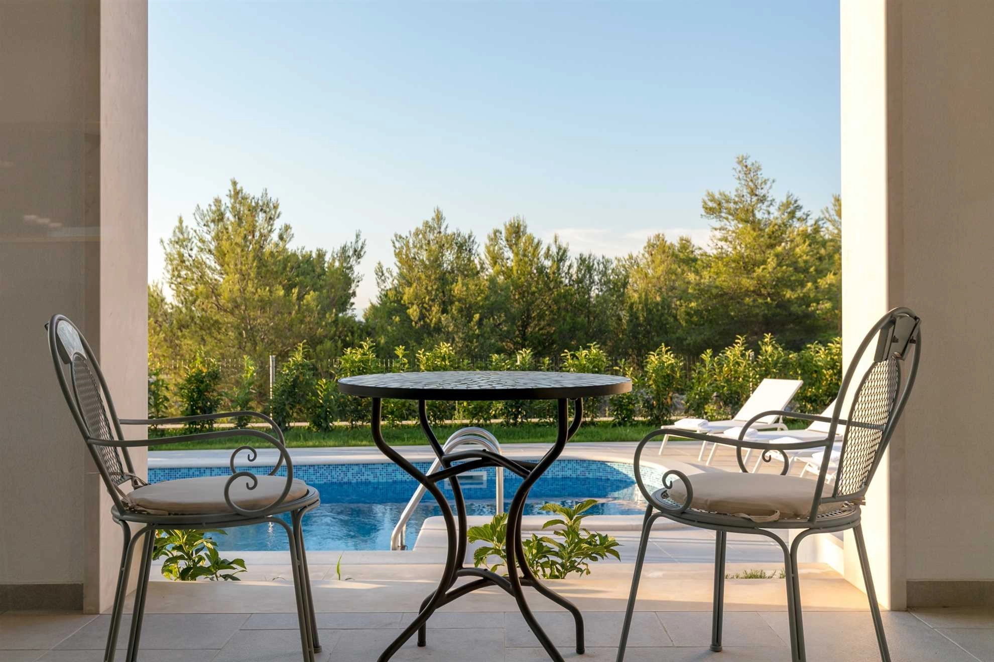 FAMILY VILLA MAKARAC WITH PRIVATE POOL NEAR THE SEA, BRAC ISLAND - 187668 Family Villa Makarac with private pool near the sea, Brac Island