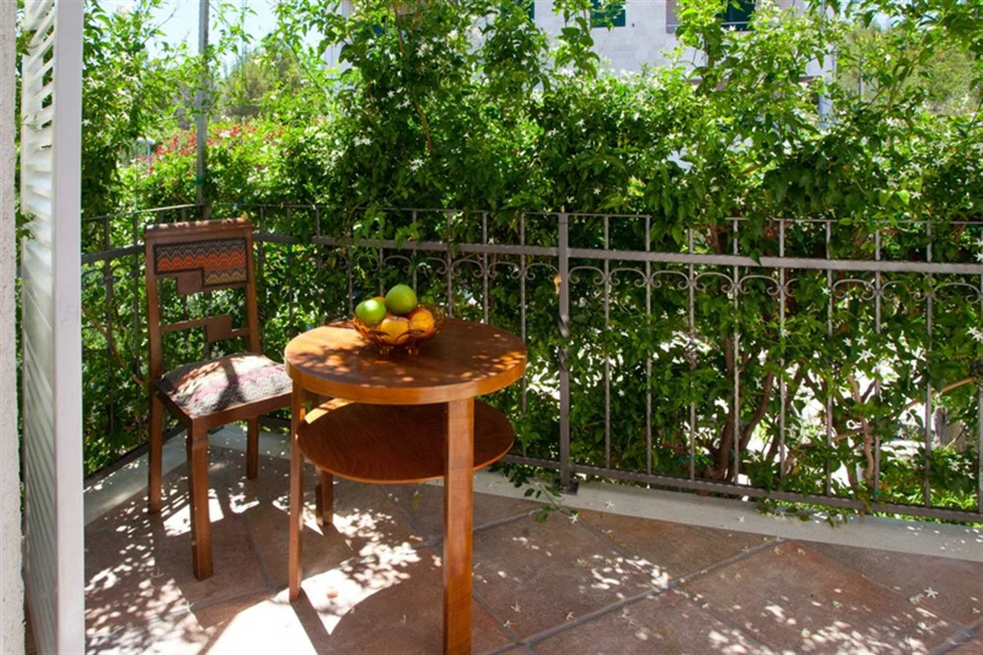 VILLA LUKRECIA IN SUPETAR, PRIVATE POOL, GARDEN, PERFECT FOR FAMILIES - 187756 Villa Lukrecia in Supetar, private pool, garden, perfect for families