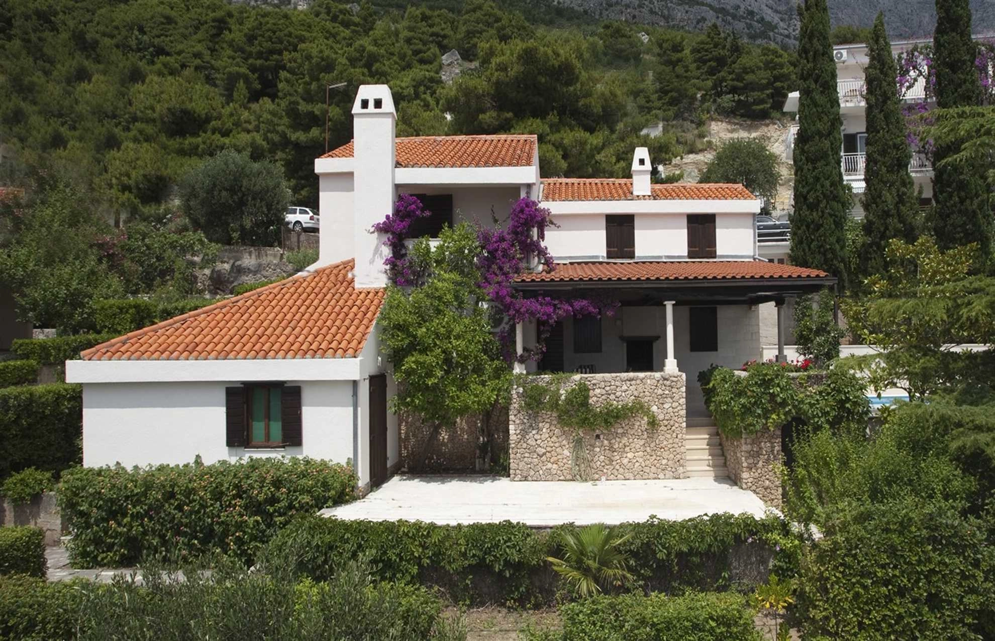 Obiteljska Villa Skalinada s privatnim bazenom, Baška Voda