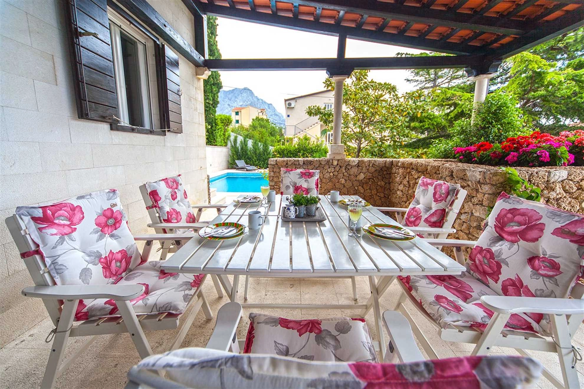 Obiteljska Villa Skalinada s privatnim bazenom, Baška Voda