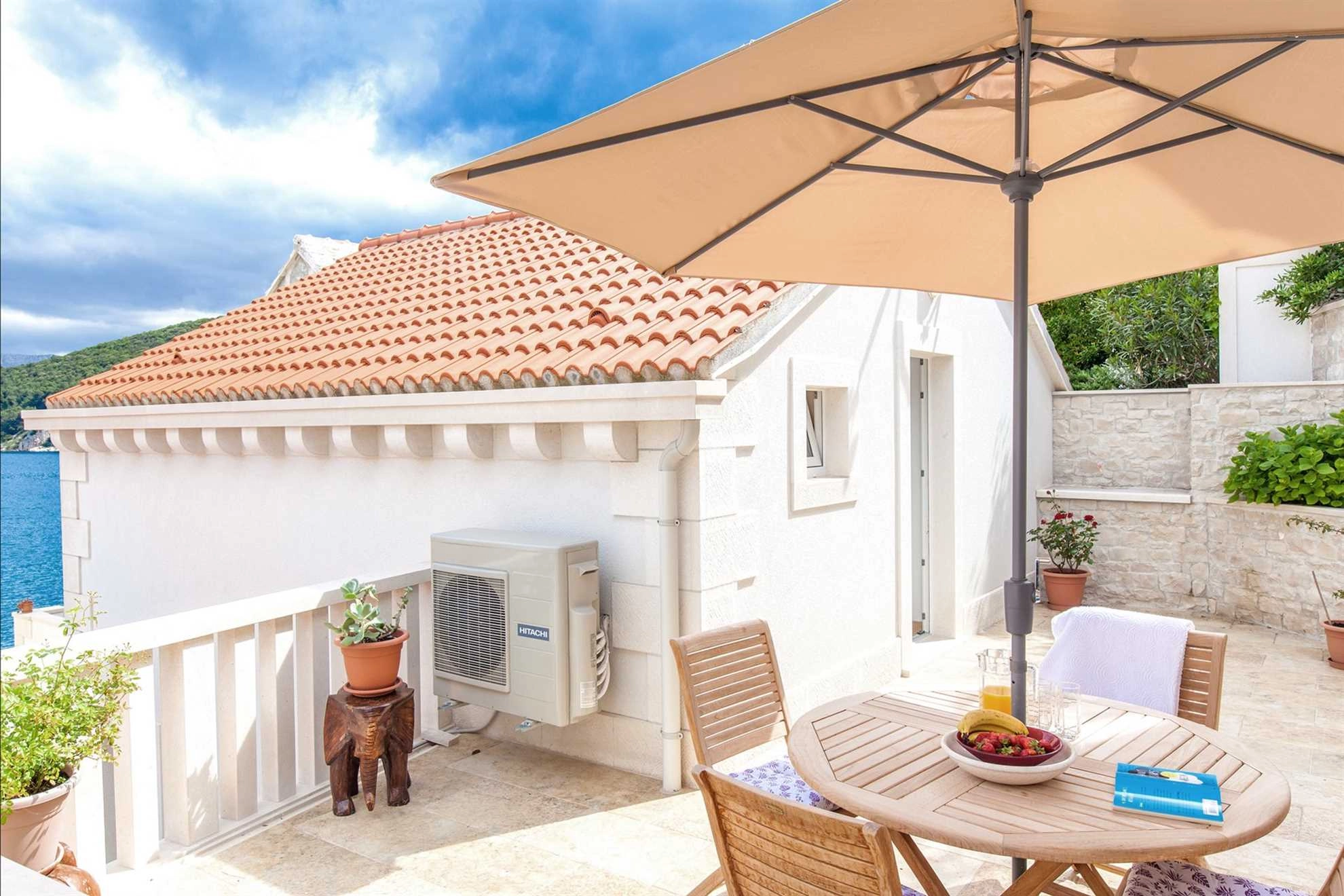 FERIENHAUS PUTEUS WENIGE METER VOM MEER ENTFERNT, INSEL BRAC - 188855 Ferienhaus Puteus wenige Meter vom Meer entfernt, Insel Brac