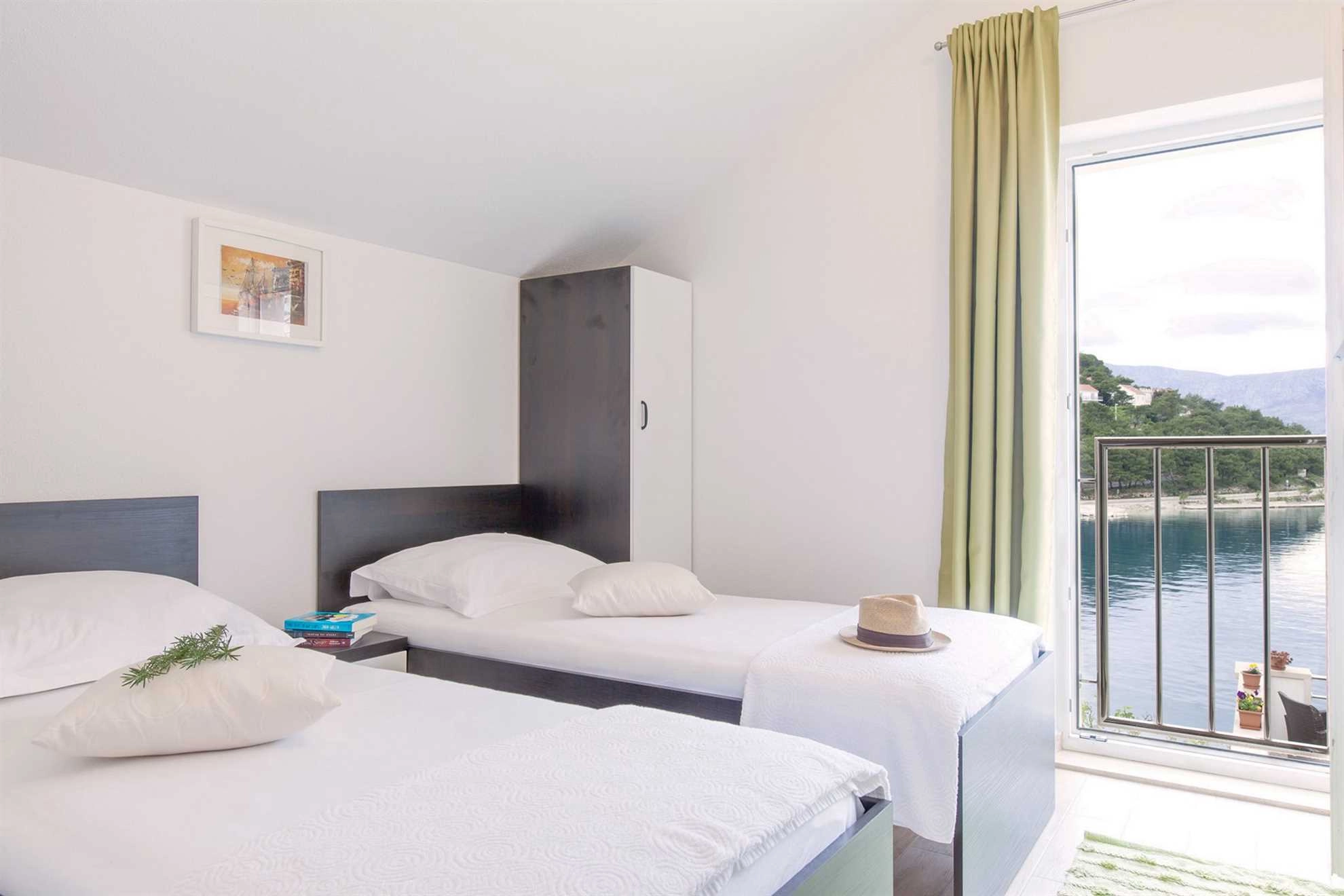 FERIENHAUS PUTEUS WENIGE METER VOM MEER ENTFERNT, INSEL BRAC - 188862 Ferienhaus Puteus wenige Meter vom Meer entfernt, Insel Brac