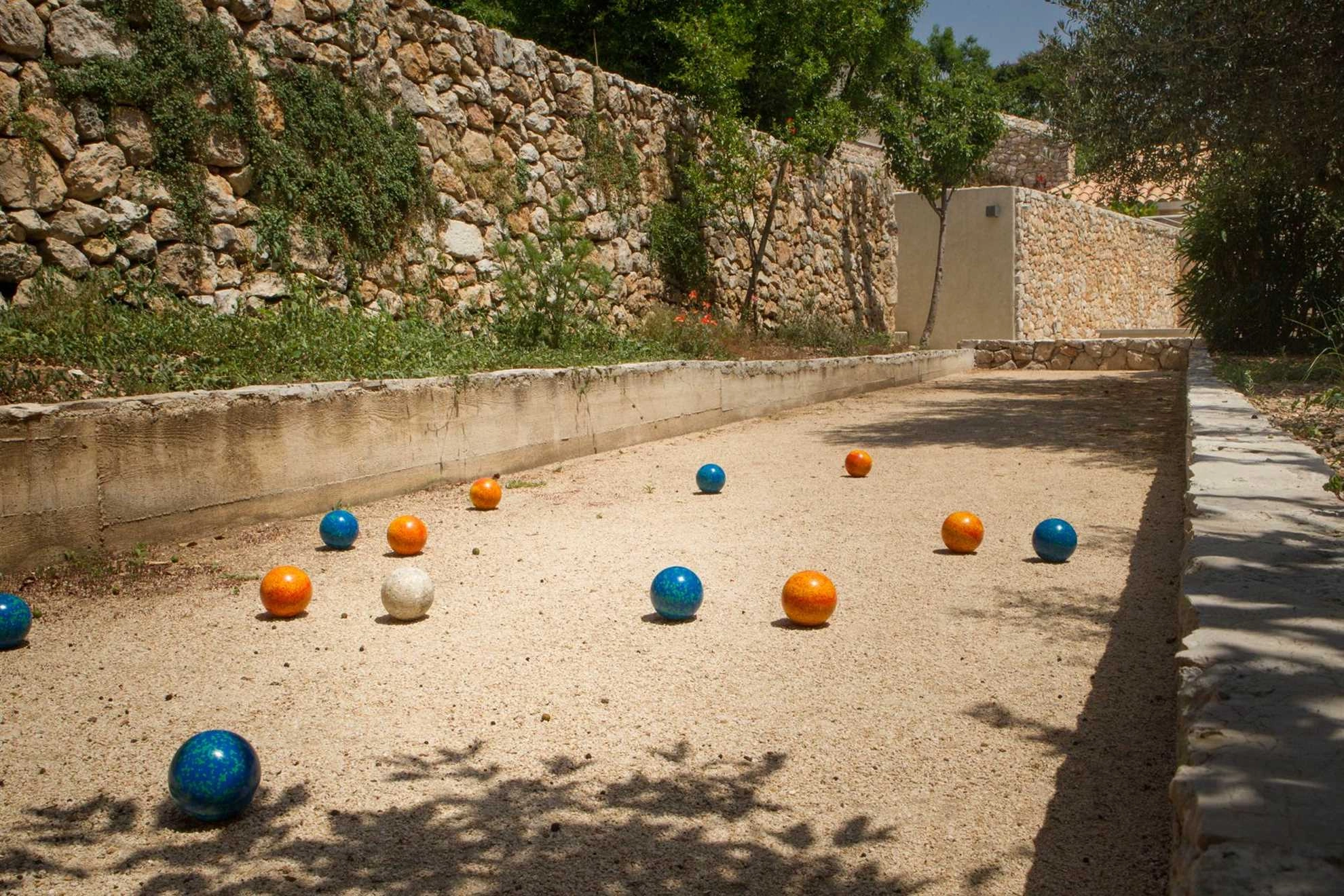 VILLA LILIAN - 191244 Villa Lilian