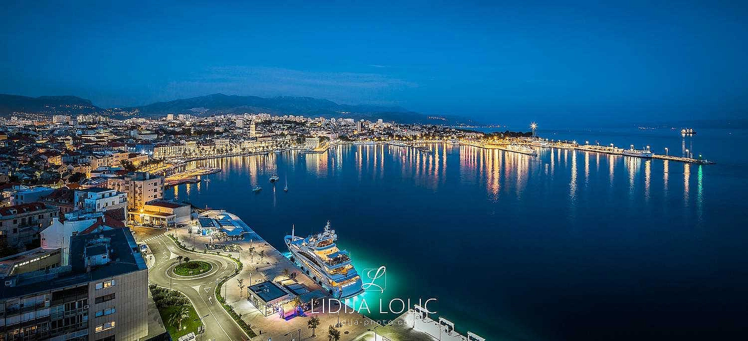 DELUXE ROOM LOCATED IN SPLIT - 2098393 Deluxe Room located in Split