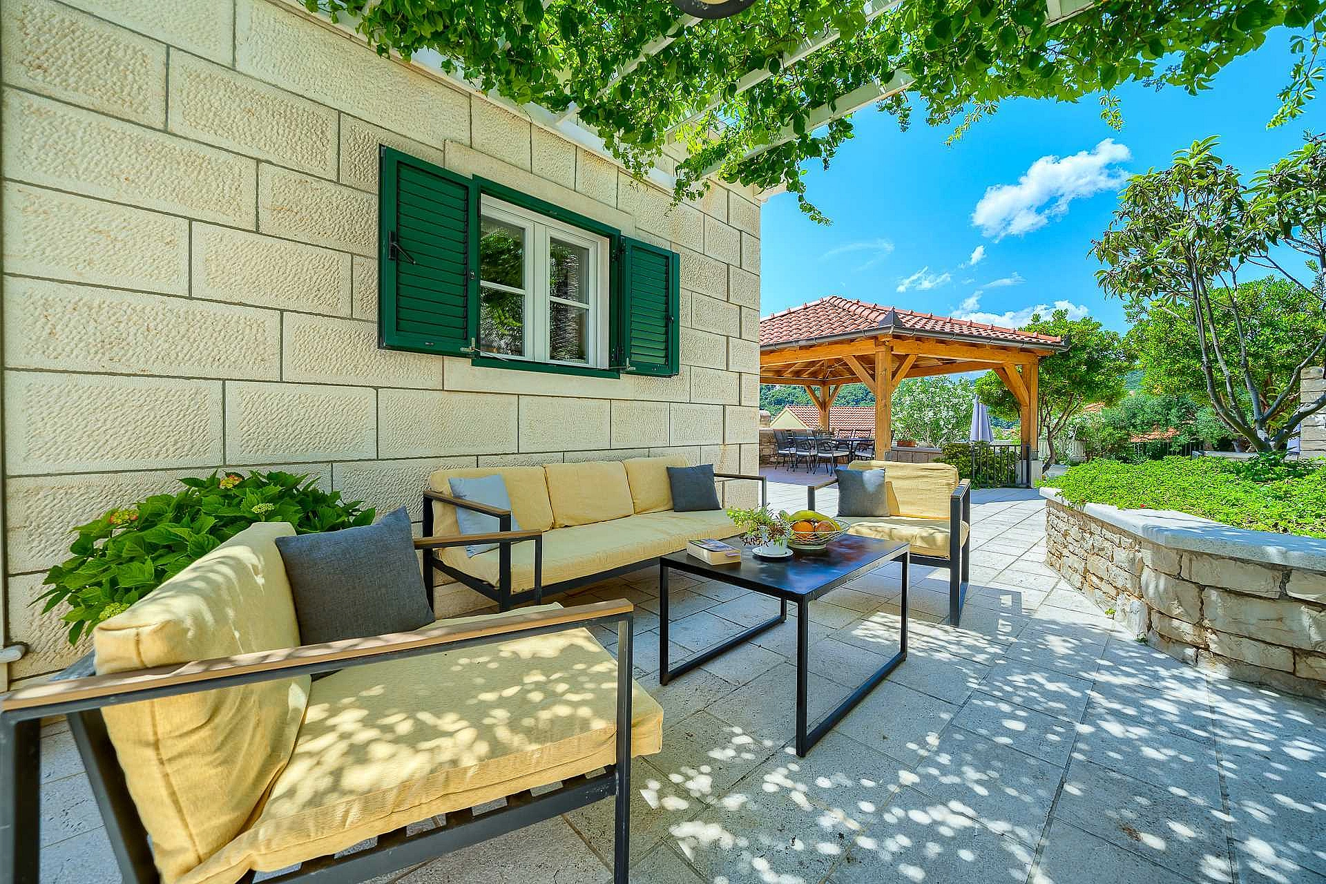 Villa Mir Vami blizu plaže, privatni bazen, Sumartin, otok Brač