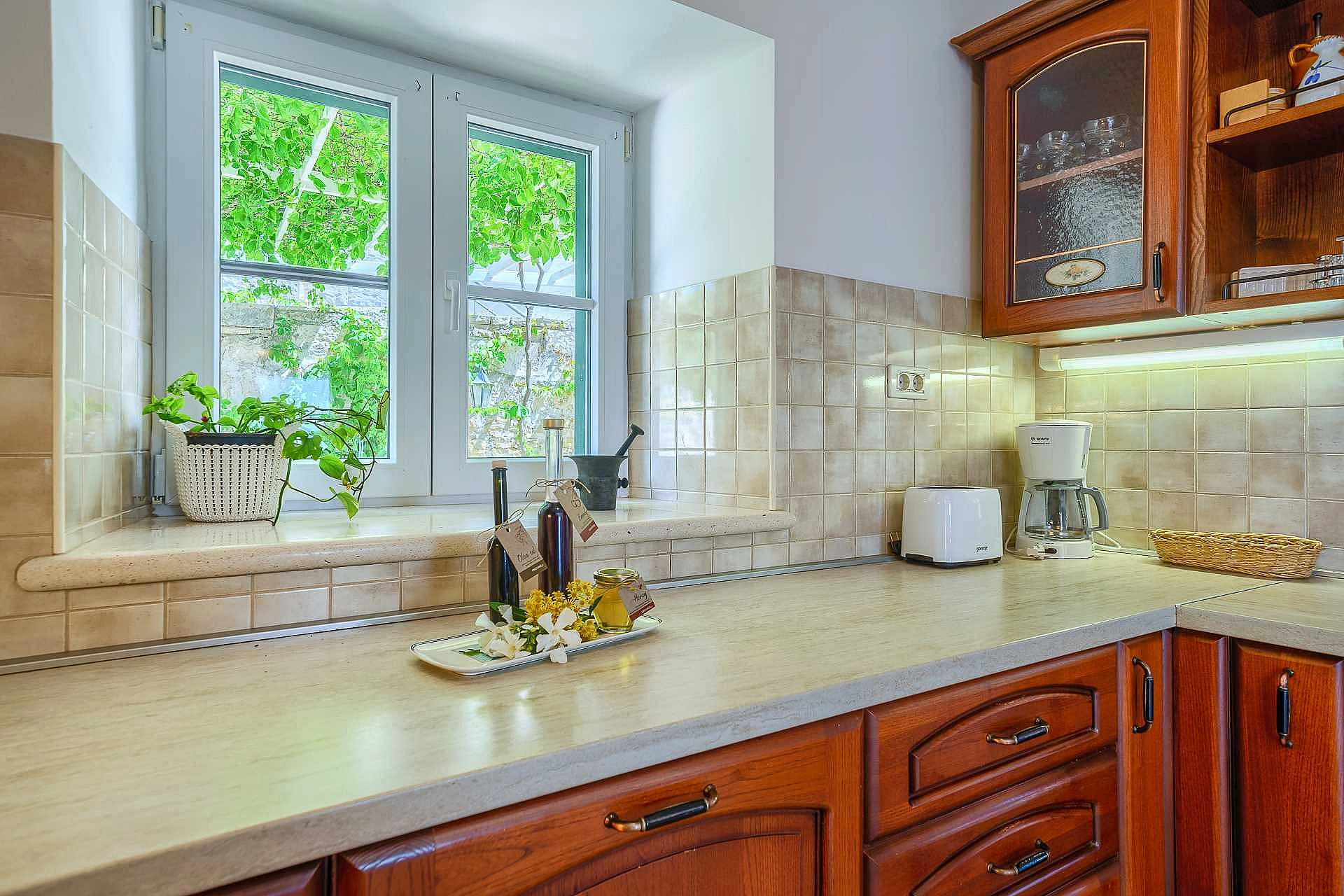 Villa Mir Vami blizu plaže, privatni bazen, Sumartin, otok Brač