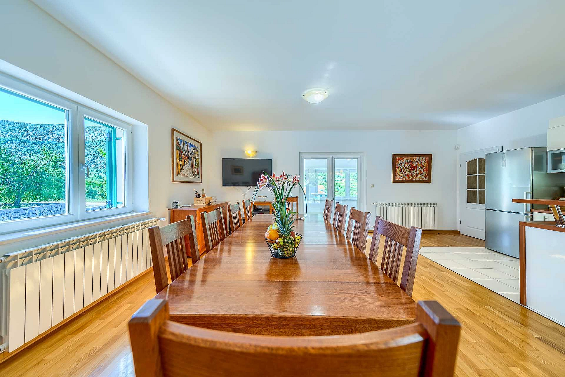 VILLA ROGLIĆ IM DALMATINISCHEN HINTERLAND MIT PRIVATEM POOL, TENNIS-, BOCCIA- UND GOLFPLATZ - 2203178 Villa Roglić im dalmatinischen Hinterland mit privatem Pool, Tennis-, Boccia- und Golfplatz