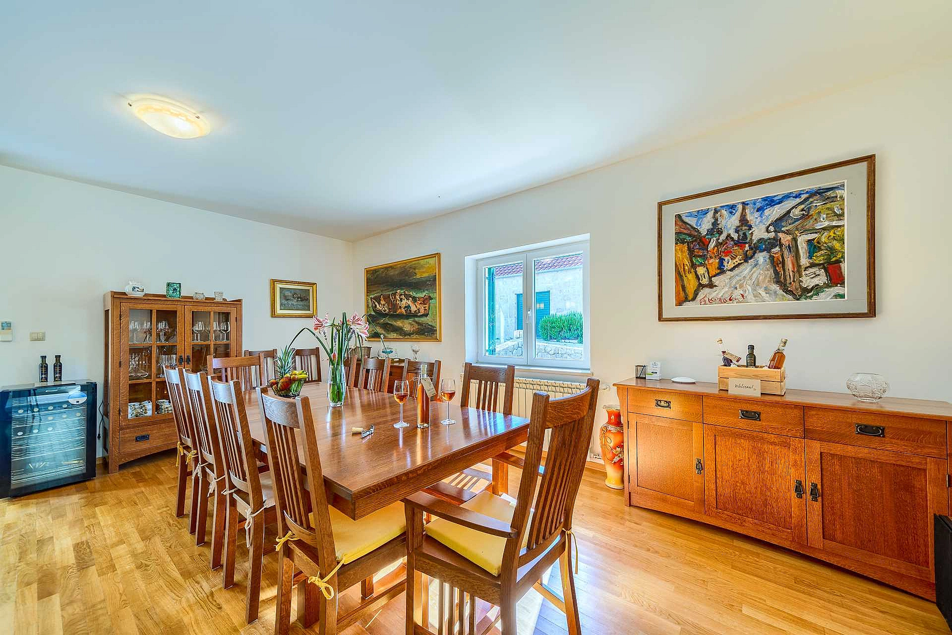 VILLA ROGLIĆ IM DALMATINISCHEN HINTERLAND MIT PRIVATEM POOL, TENNIS-, BOCCIA- UND GOLFPLATZ - 2203182 Villa Roglić im dalmatinischen Hinterland mit privatem Pool, Tennis-, Boccia- und Golfplatz