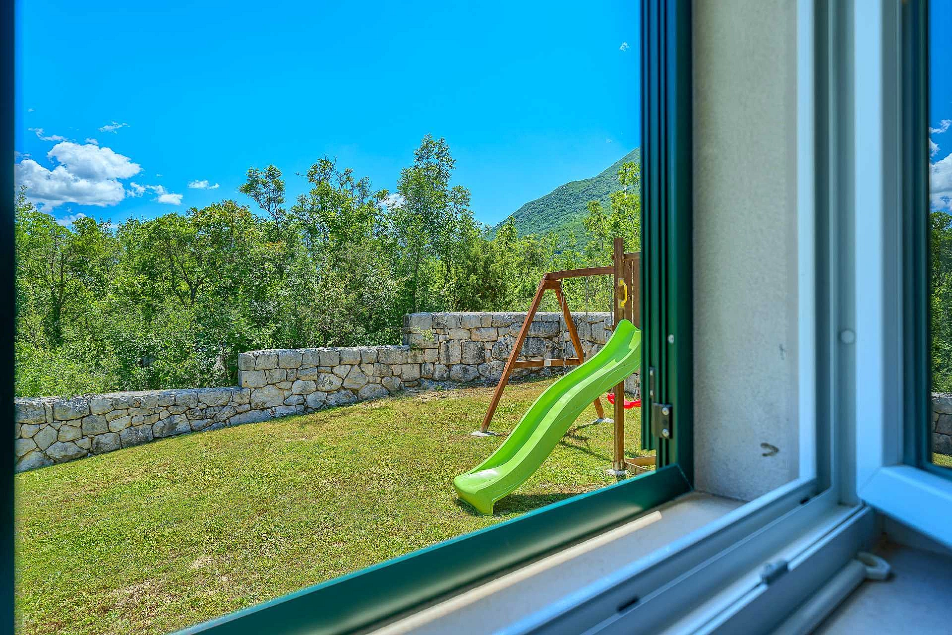 Villa Župa in Dalmatian Hinterland with private pool near Biokovo