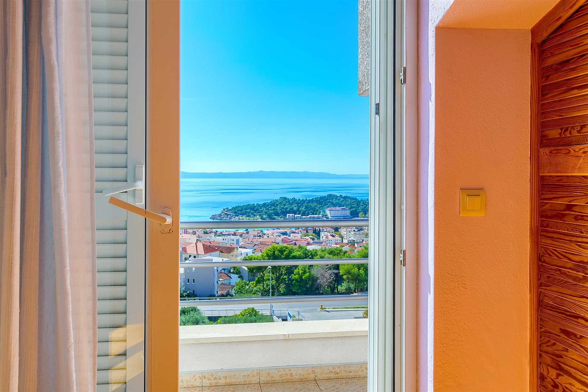 Villa Nugal - Familienvilla mit 5 Schlafzimmern und beheiztem Pool in Makarska