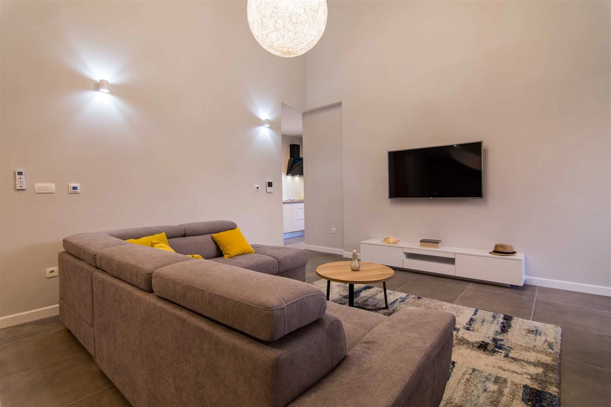 VILA ORVAS 191 - 378781 Vila Orvas 191