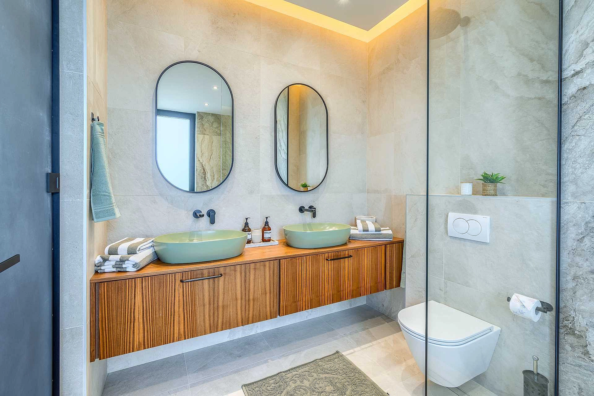 VILLA ALLINA, LUXURIOUS 5- BEDROOM VILLA WITH PANORAMIC VIEWS WITH HEATED POOL - 4250611 Villa Allina, Luxurious 5- Bedroom Villa with Panoramic Views with Heated Pool