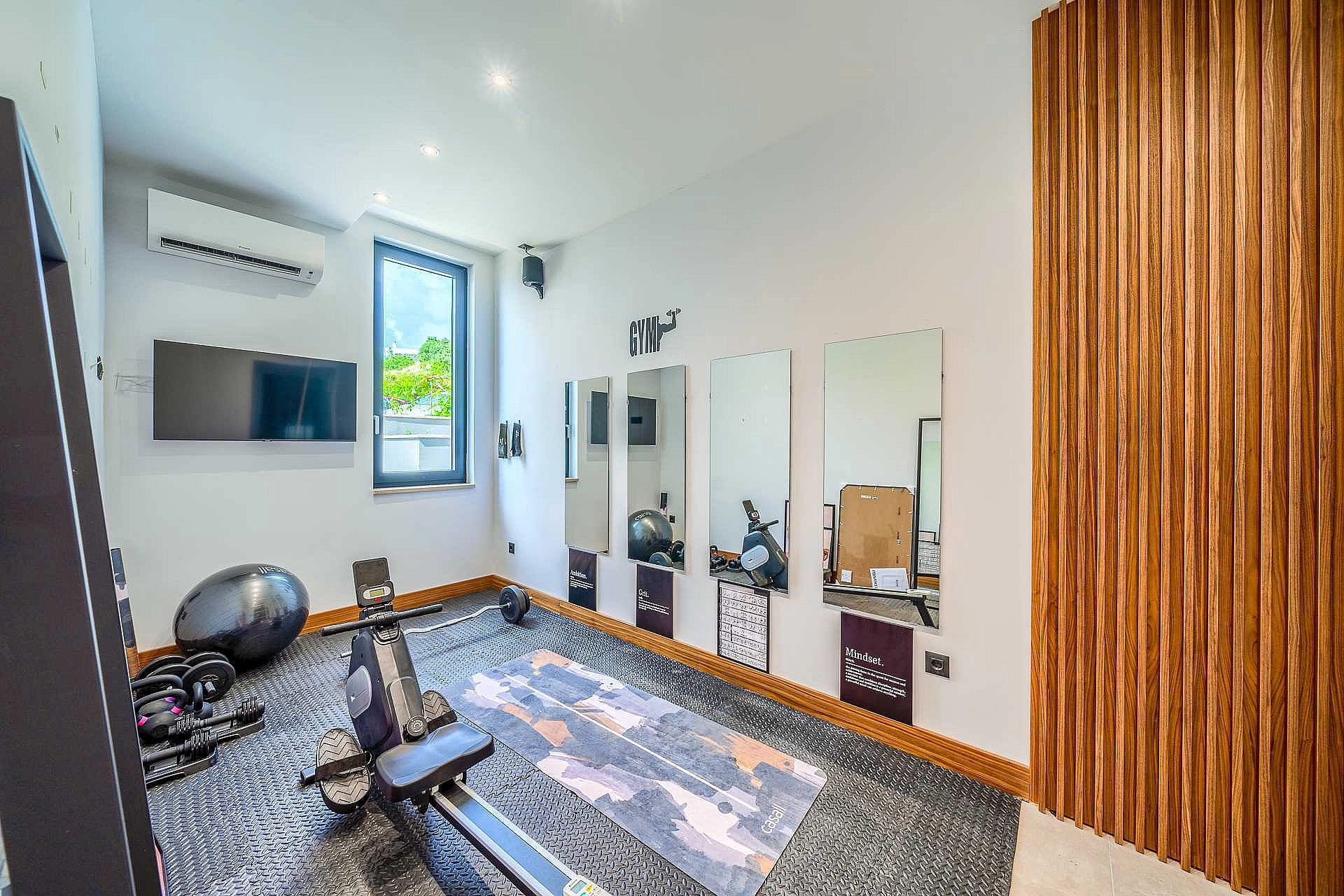 VILLA ALLINA, LUXURIOUS 5- BEDROOM VILLA WITH PANORAMIC VIEWS WITH HEATED POOL - 4250618 Villa Allina, Luxurious 5- Bedroom Villa with Panoramic Views with Heated Pool
