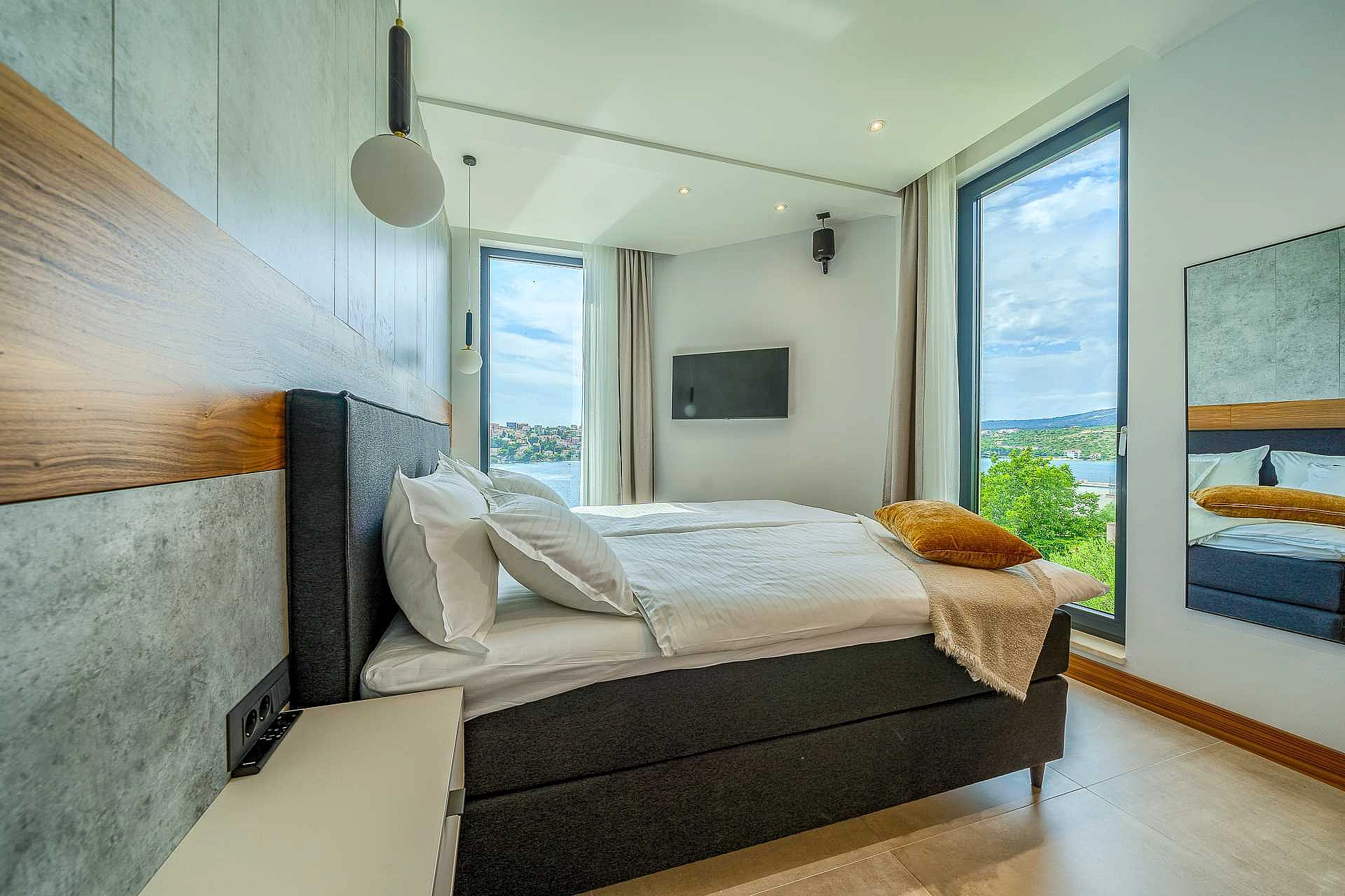 VILLA ALLINA, LUXURIOUS 5- BEDROOM VILLA WITH PANORAMIC VIEWS WITH HEATED POOL - 4250625 Villa Allina, Luxurious 5- Bedroom Villa with Panoramic Views with Heated Pool