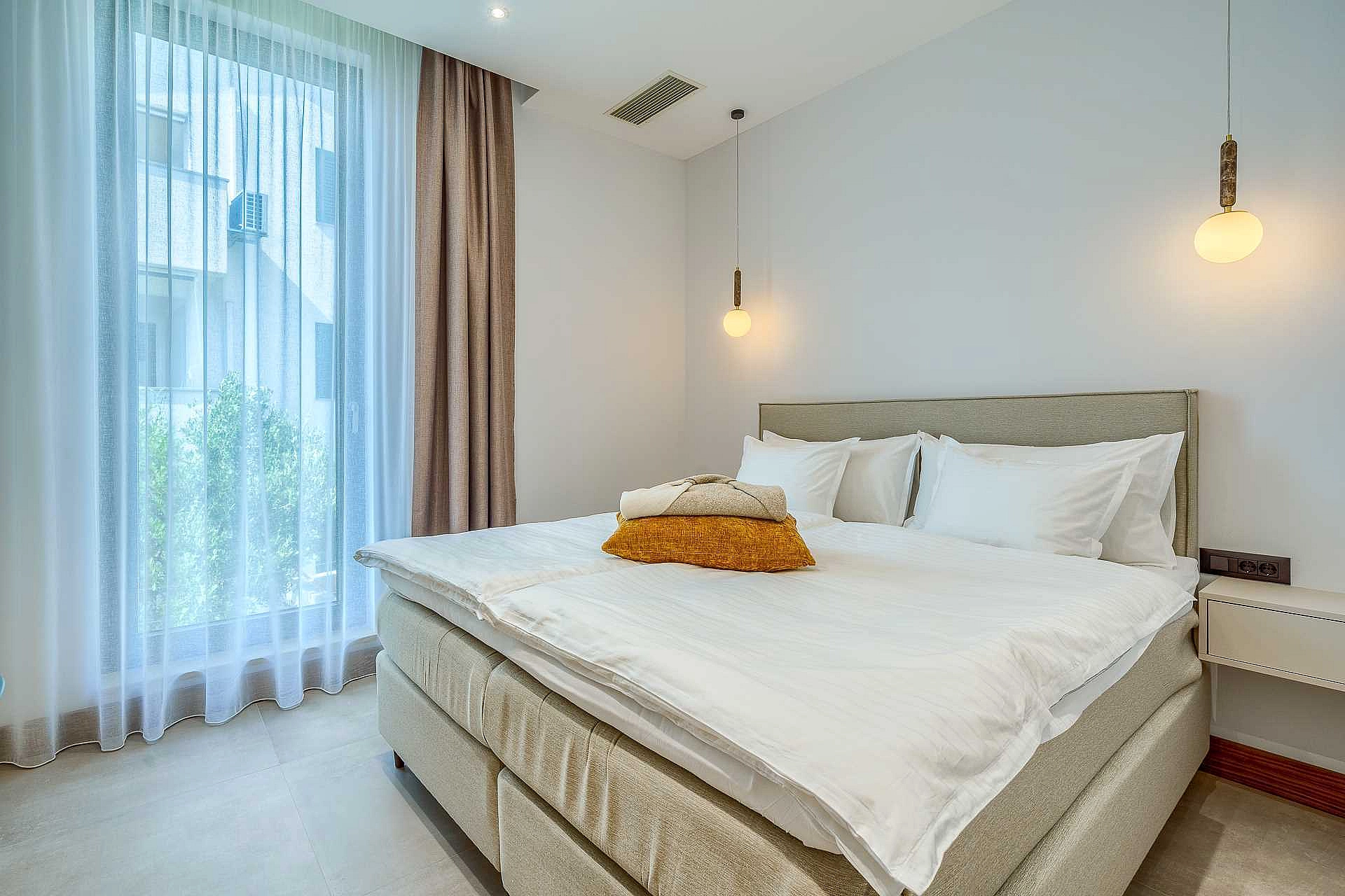 VILLA ALLINA, LUXURIOUS 5- BEDROOM VILLA WITH PANORAMIC VIEWS WITH HEATED POOL - 4250626 Villa Allina, Luxurious 5- Bedroom Villa with Panoramic Views with Heated Pool