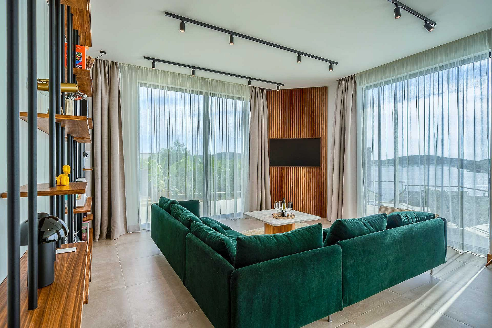 VILLA ALLINA, LUXURIOUS 5- BEDROOM VILLA WITH PANORAMIC VIEWS WITH HEATED POOL - 4250641 Villa Allina, Luxurious 5- Bedroom Villa with Panoramic Views with Heated Pool