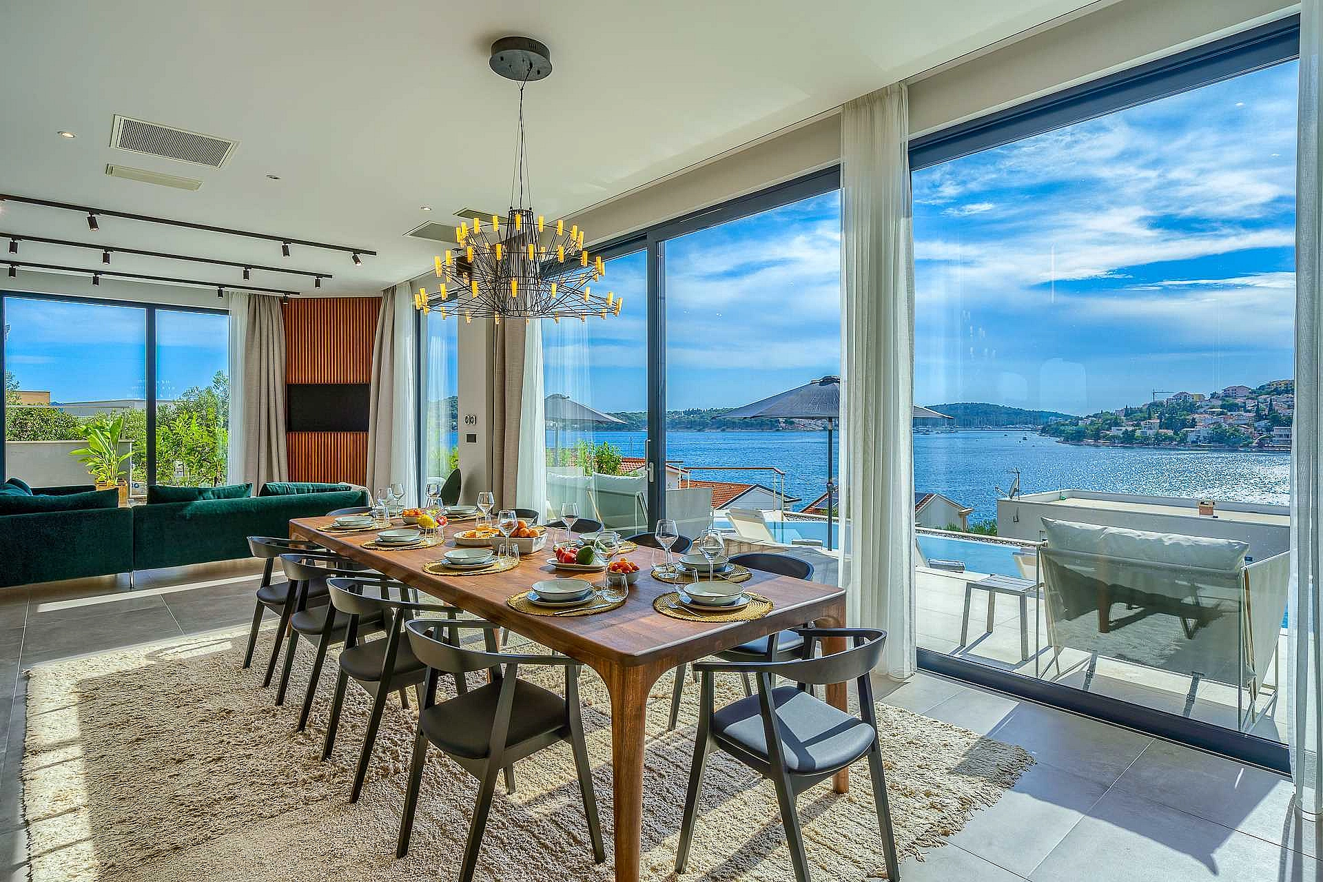 VILLA ALLINA, LUXURIOUS 5- BEDROOM VILLA WITH PANORAMIC VIEWS WITH HEATED POOL - 4250647 Villa Allina, Luxurious 5- Bedroom Villa with Panoramic Views with Heated Pool