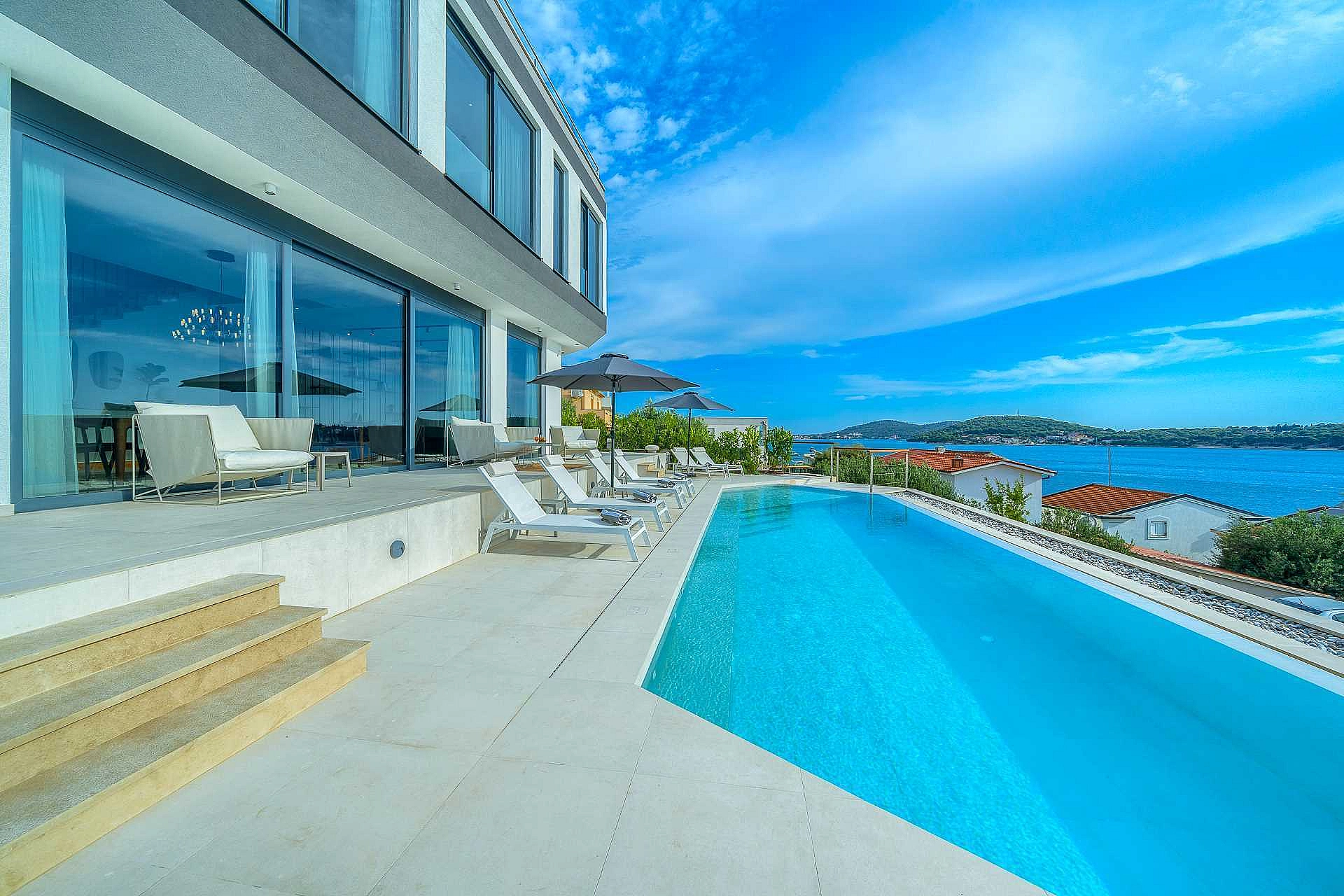 VILLA ALLINA, LUXURIOUS 5- BEDROOM VILLA WITH PANORAMIC VIEWS WITH HEATED POOL - 4250656 Villa Allina, Luxurious 5- Bedroom Villa with Panoramic Views with Heated Pool