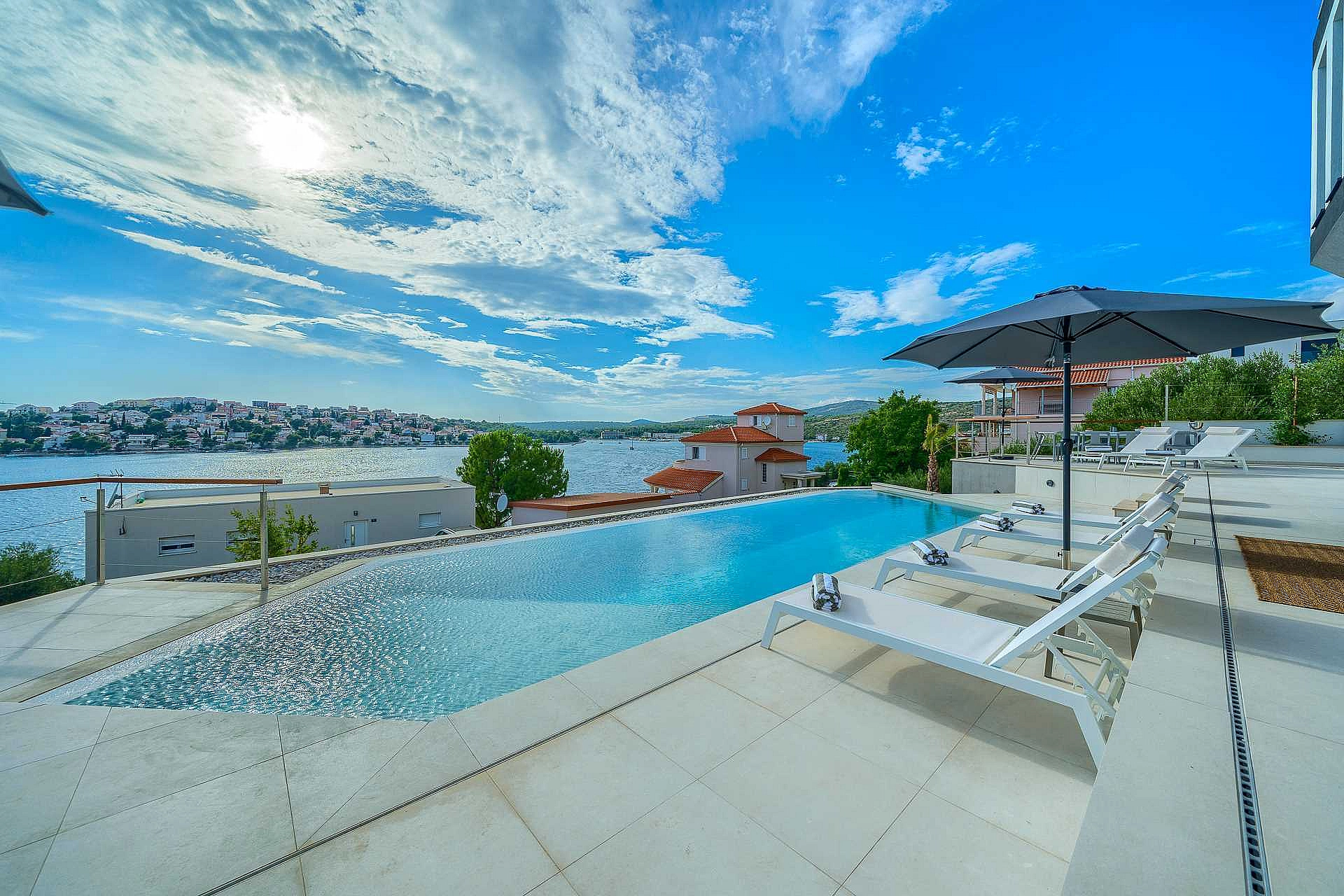 VILLA ALLINA, LUXURIOUS 5- BEDROOM VILLA WITH PANORAMIC VIEWS WITH HEATED POOL - 4250657 Villa Allina, Luxurious 5- Bedroom Villa with Panoramic Views with Heated Pool