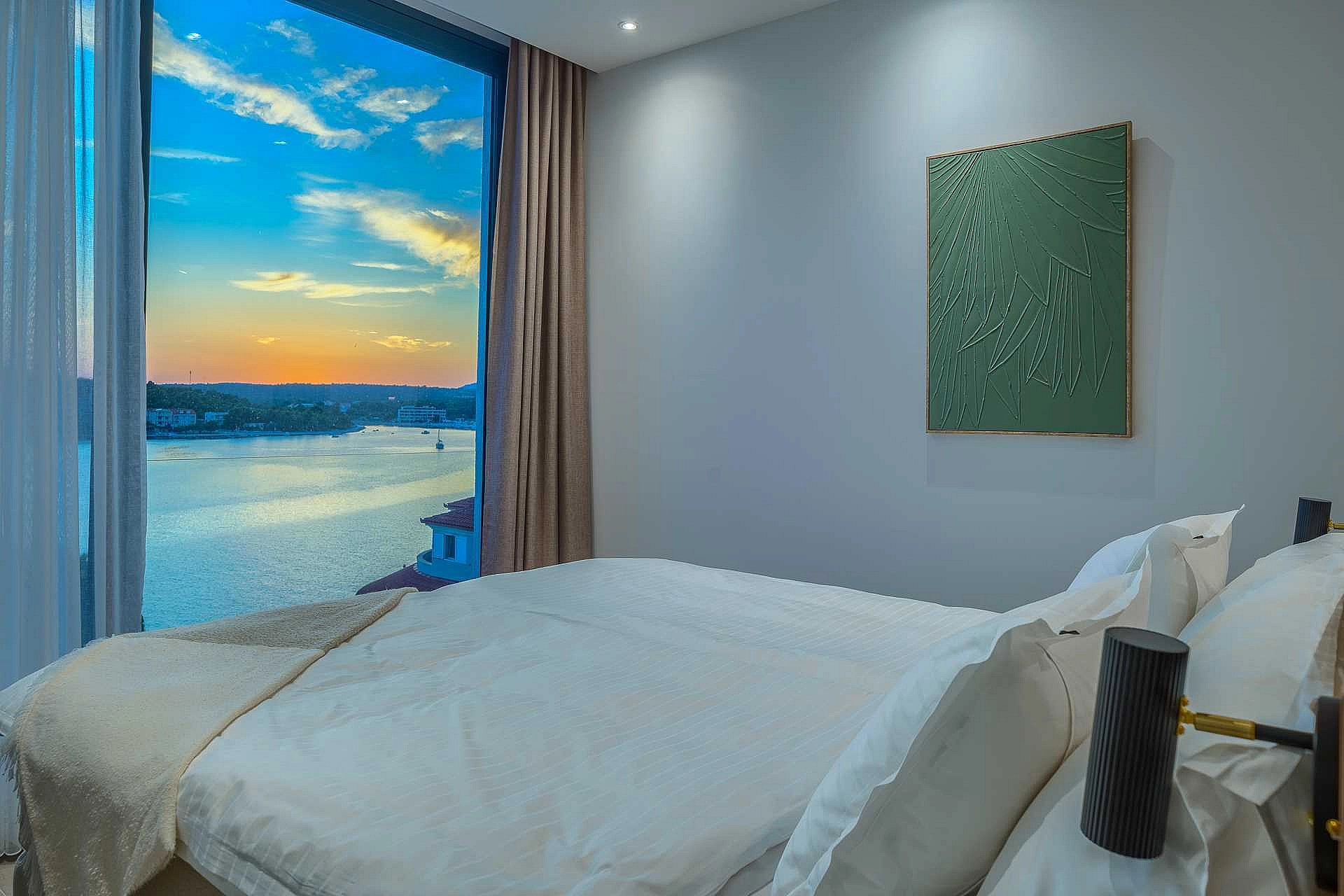 VILLA ALLINA, LUXURIOUS 5- BEDROOM VILLA WITH PANORAMIC VIEWS WITH HEATED POOL - 4250673 Villa Allina, Luxurious 5- Bedroom Villa with Panoramic Views with Heated Pool