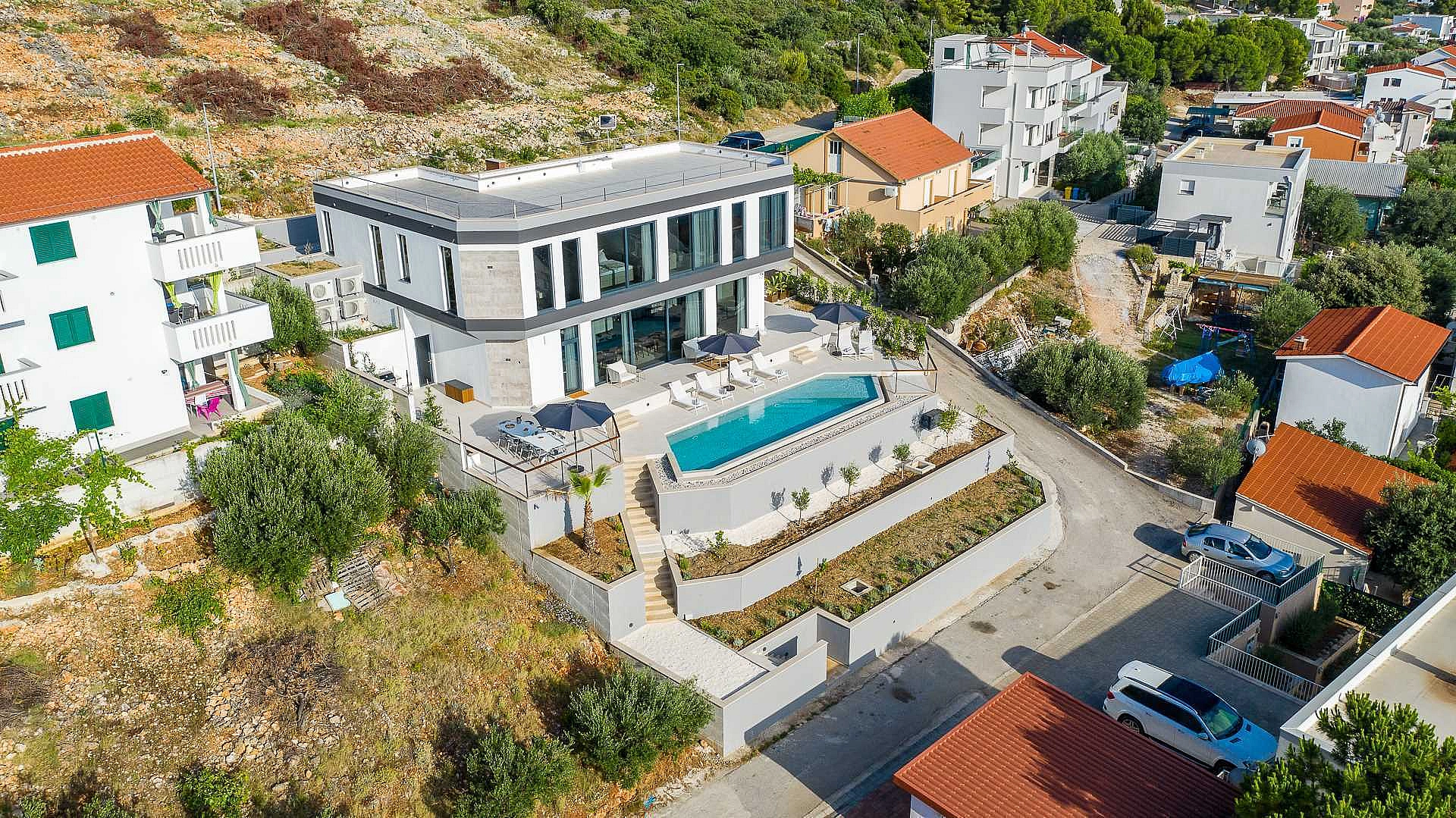 VILLA ALLINA, LUXURIOUS 5- BEDROOM VILLA WITH PANORAMIC VIEWS WITH HEATED POOL - 4250696 Villa Allina, Luxurious 5- Bedroom Villa with Panoramic Views with Heated Pool