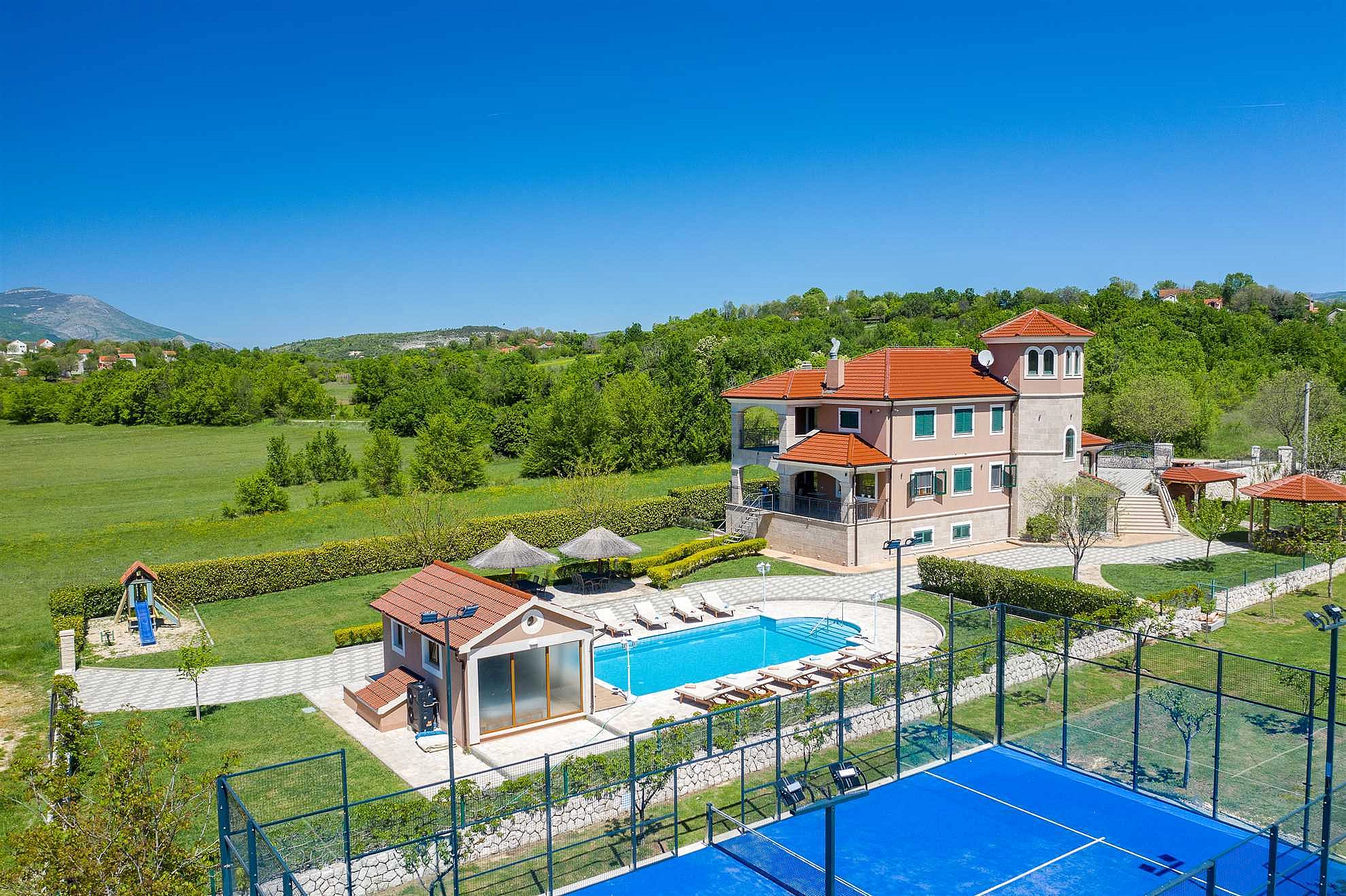 Villa Nature's Embrace