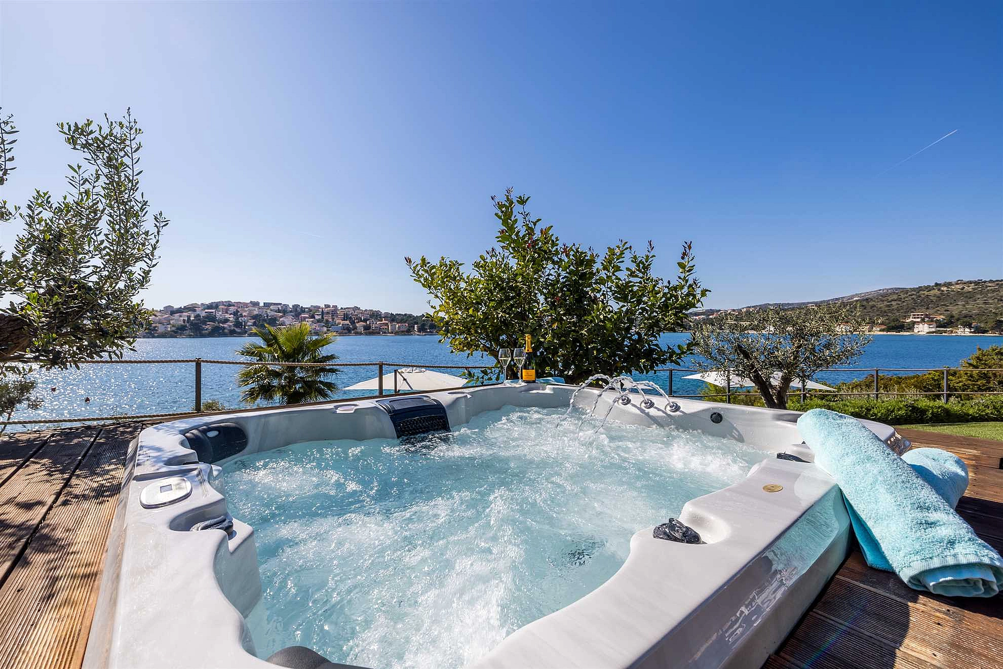 Villa Olive Vista 1, Private Heated Pool, Rogoznica