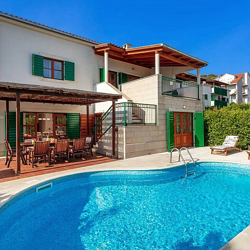 Villa Liza with private pool near the beach