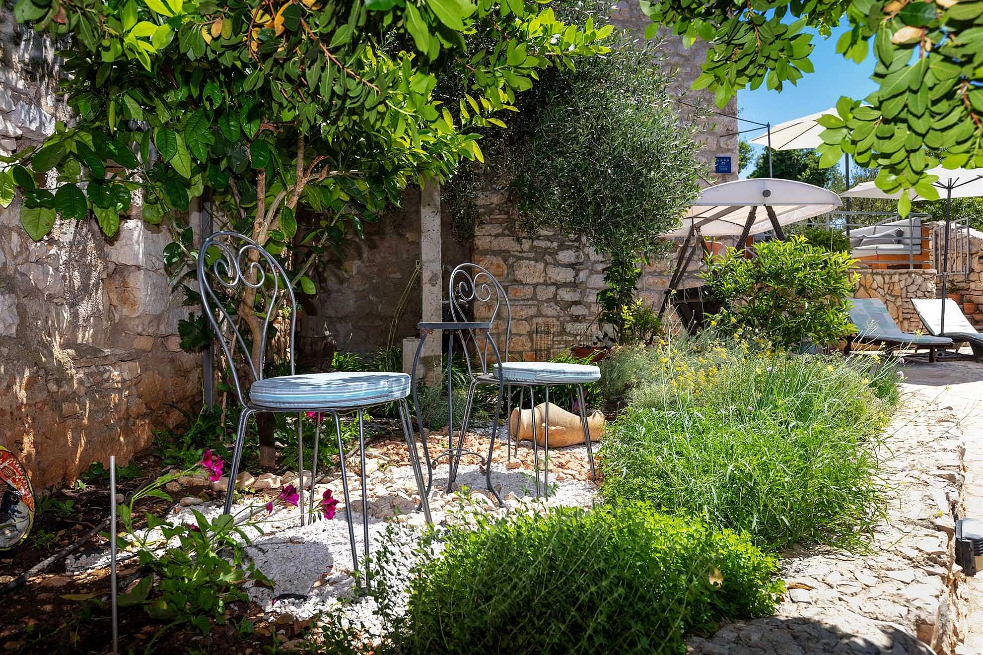 Traditional Villa Vicina with Private Pool in Milna, Brac Island