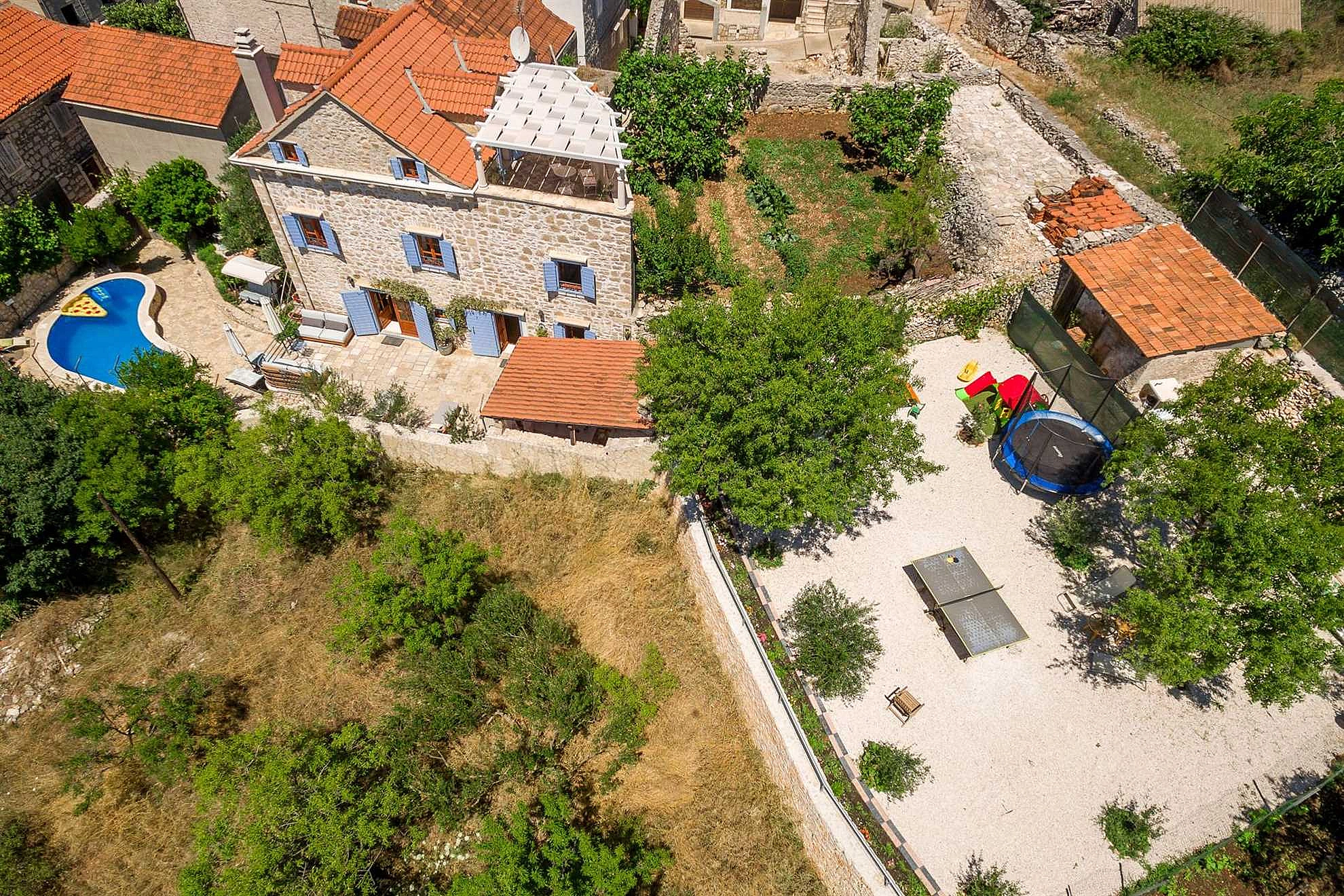 Traditional Villa Vicina with Private Pool in Milna, Brac Island