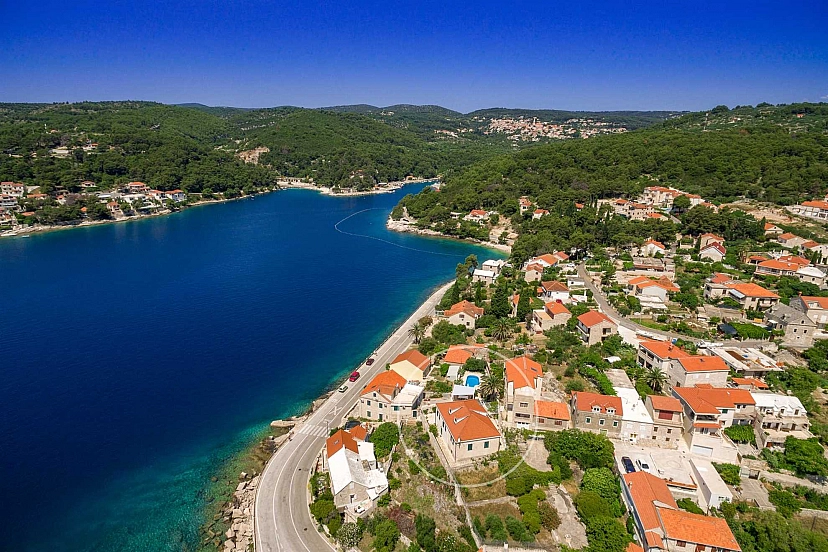 Villa Mir Vami, Brač Island near the beach
