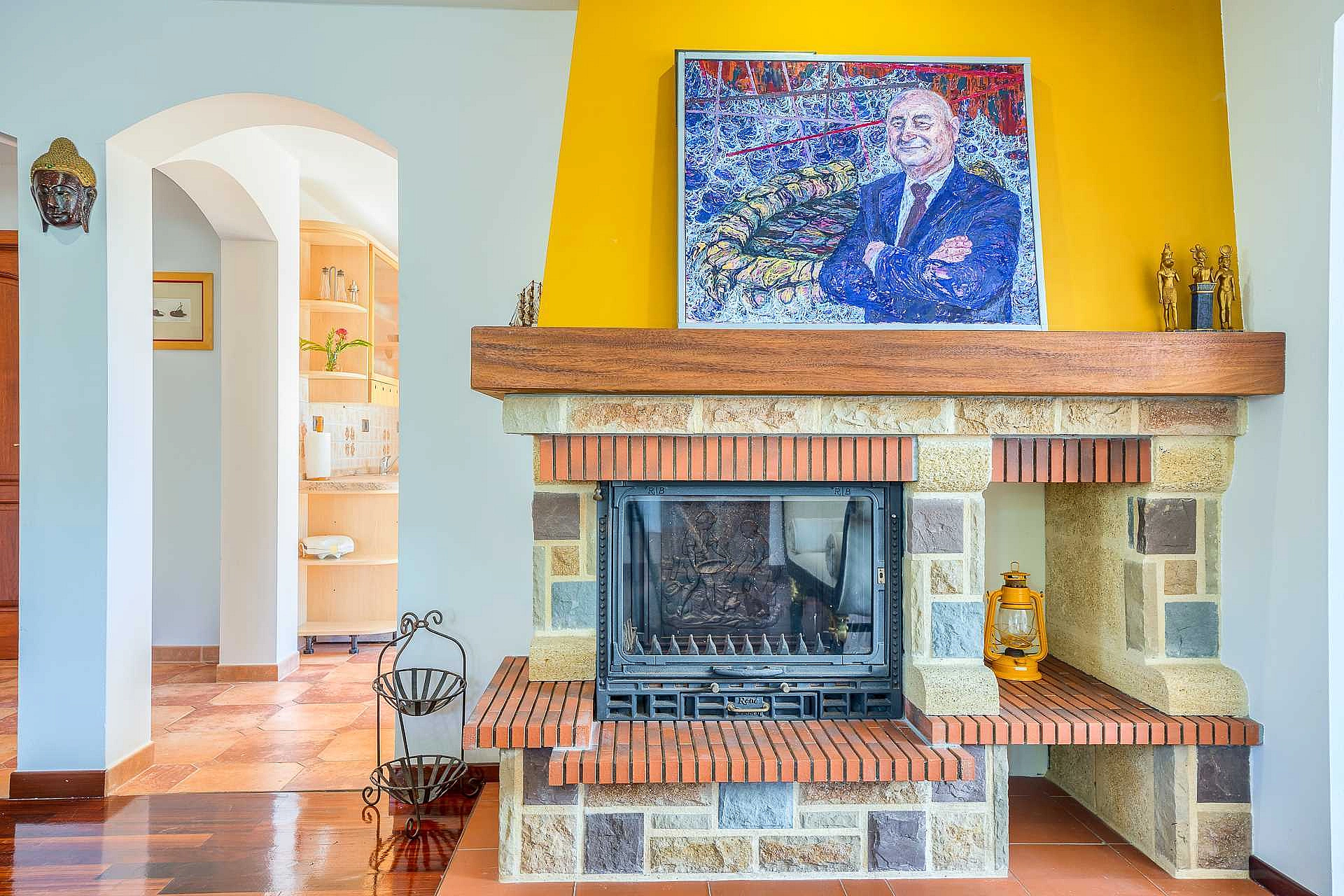 Family Villa Rasotica with large swimming pool, outdoor kitchen