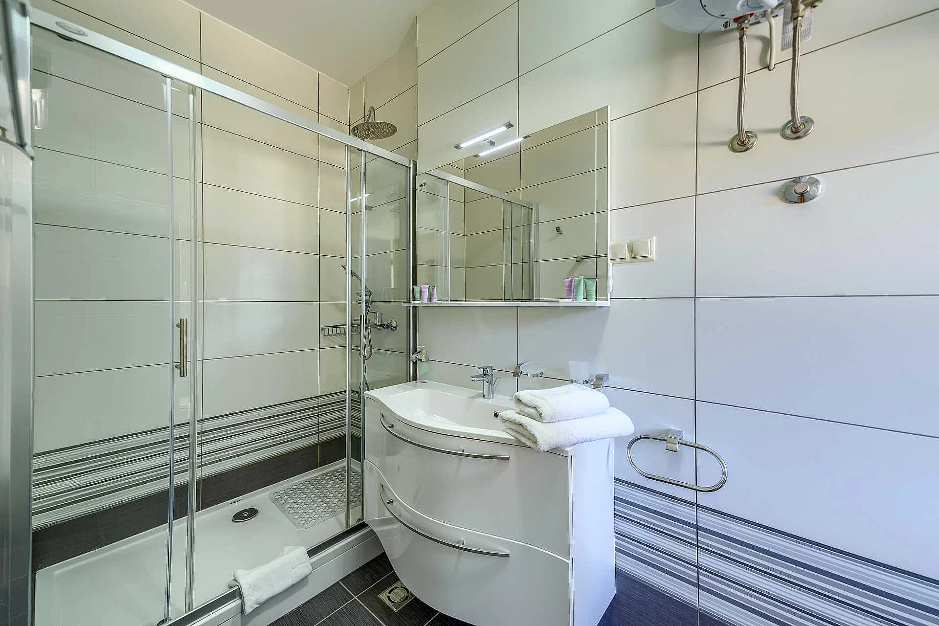 Villa Župa in Dalmatian Hinterland with private pool near Biokovo