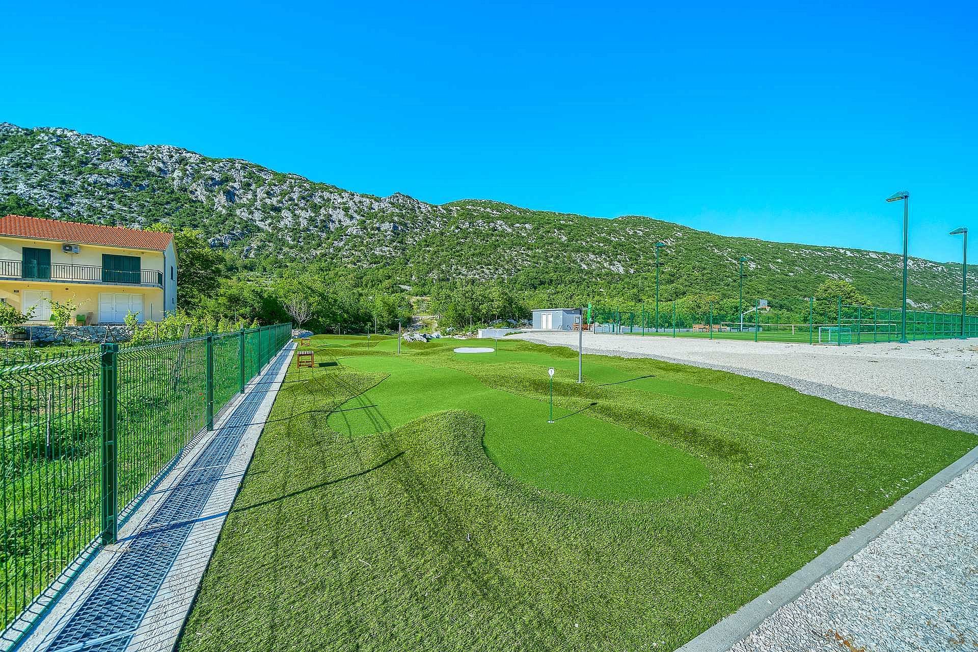 Villa Roglić in Dalmatian Hinterland with private pool, tennis, bocce and golf court