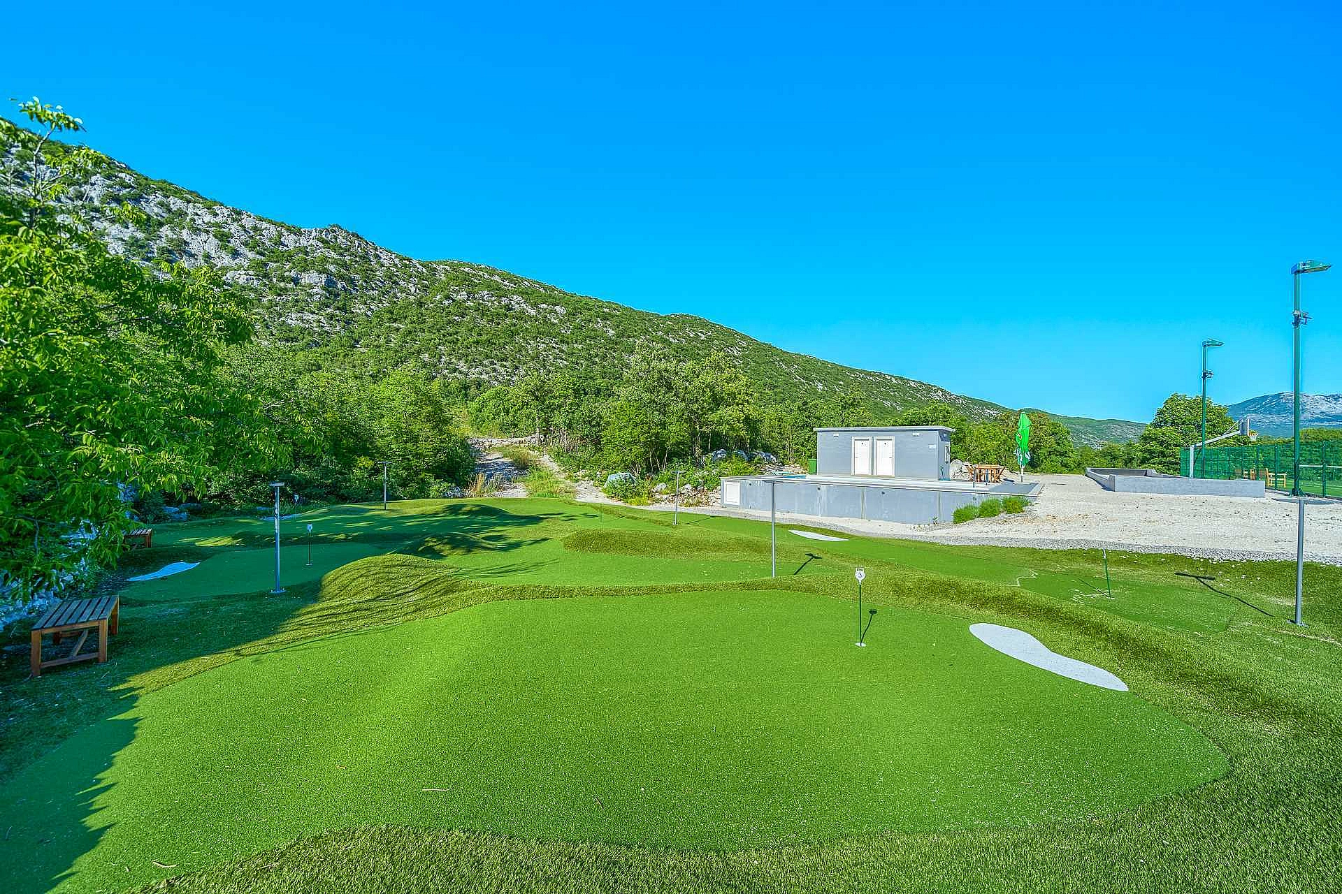 Villa Roglić in Dalmatian Hinterland with private pool, tennis, bocce and golf court
