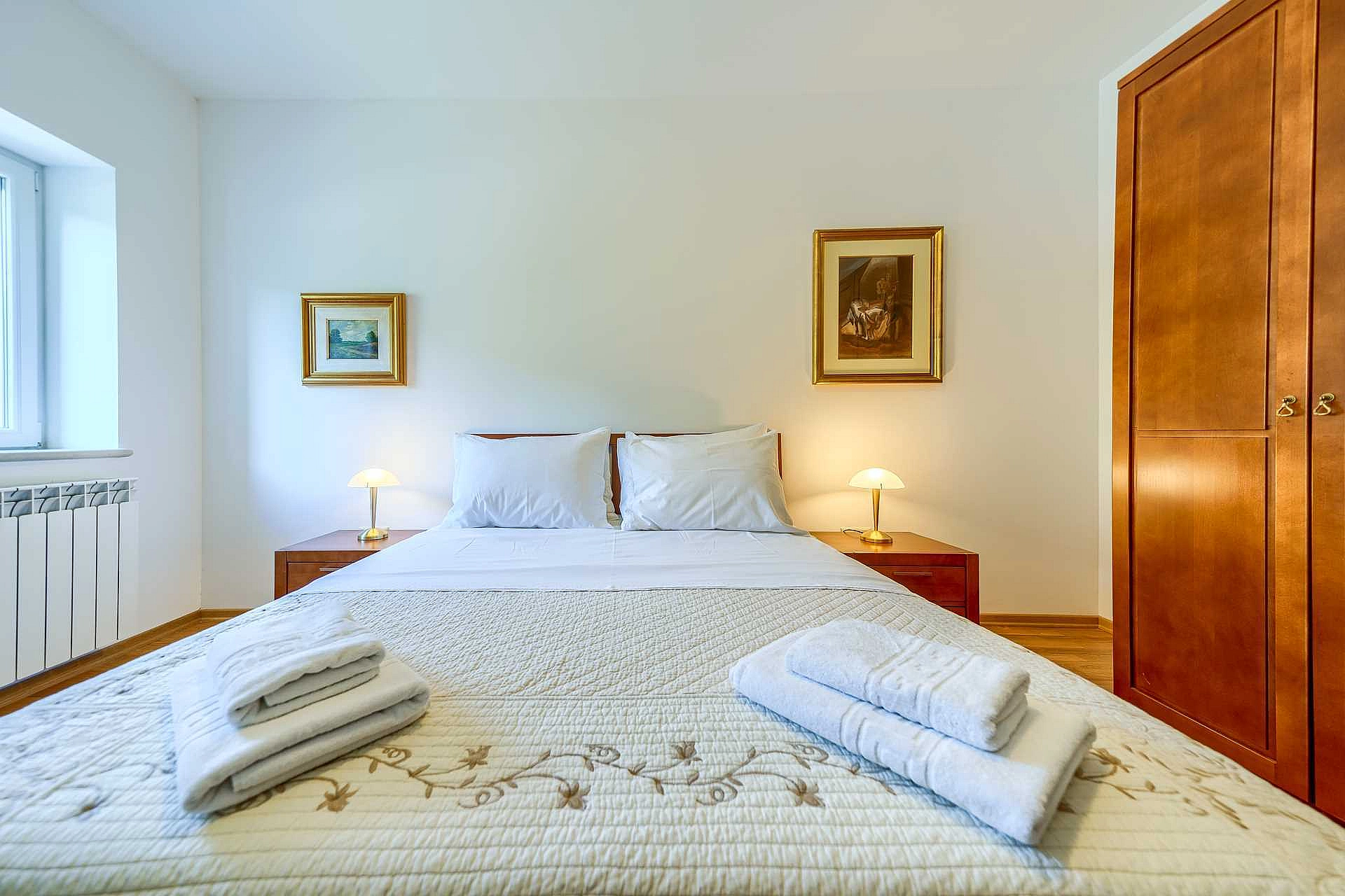 Villa Roglić in Dalmatian Hinterland with private pool, tennis, bocce and golf court