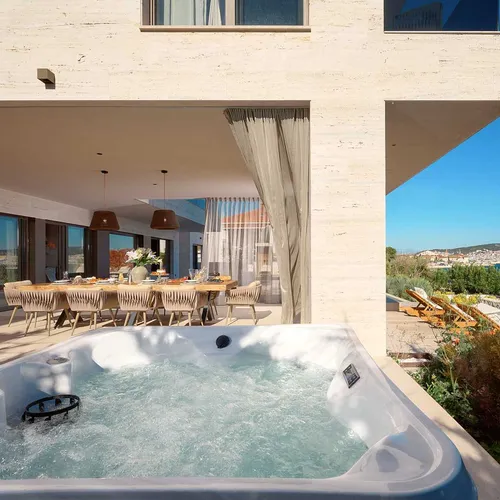 Orvas Orvas Villa 303
