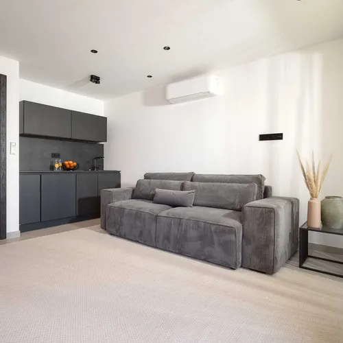 Orvas Orvas Villa 303