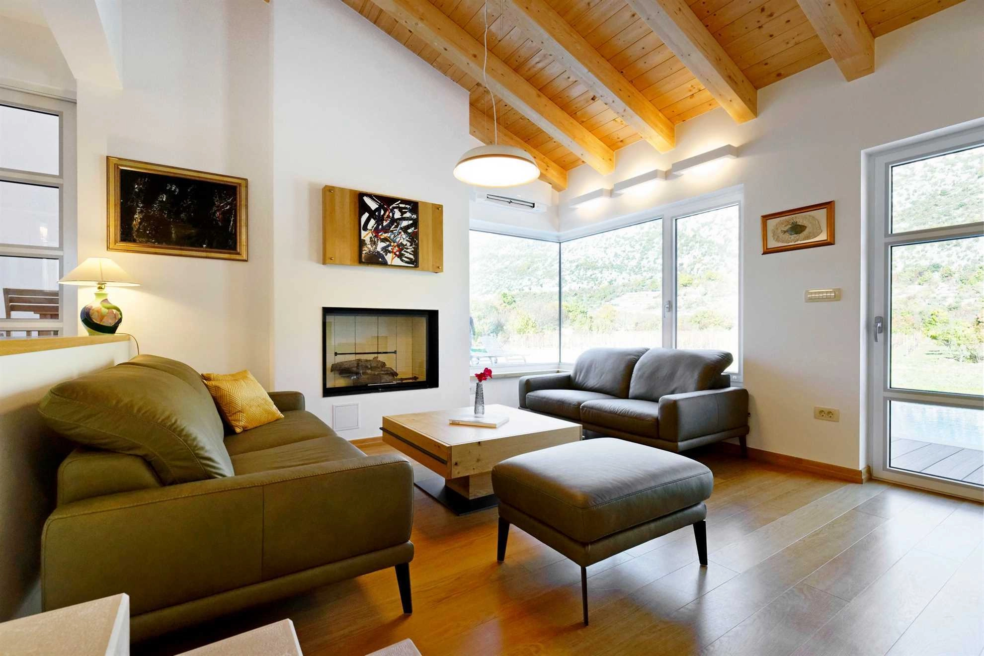 Villa Jure in Dalmatian Hinterland, pool, sauna, near Biokovo