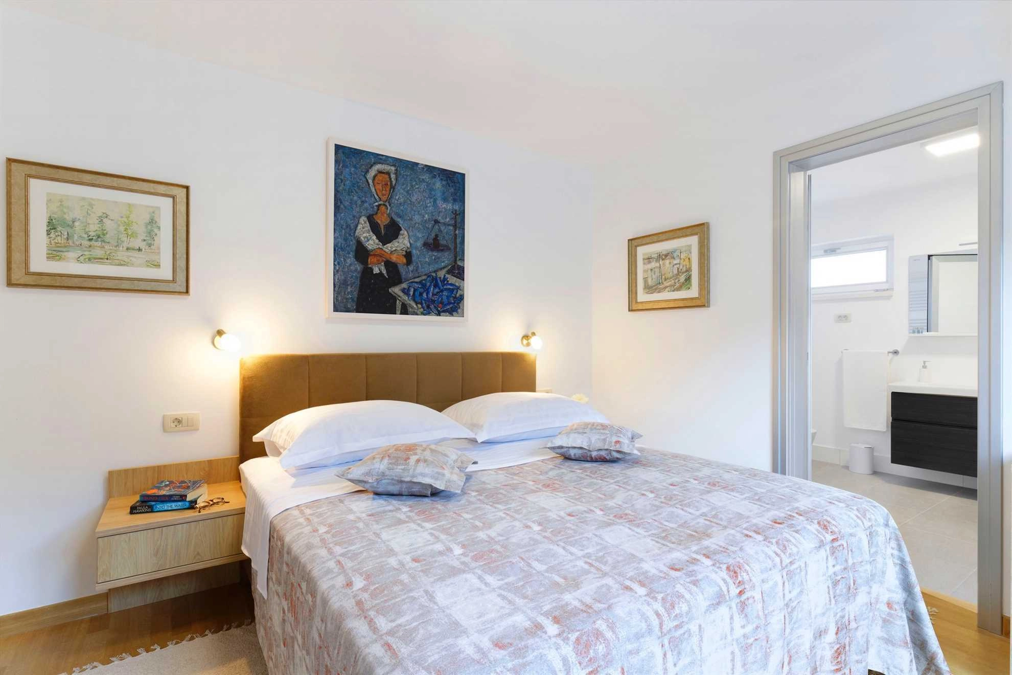 Villa Jure in Dalmatian Hinterland, pool, sauna, near Biokovo