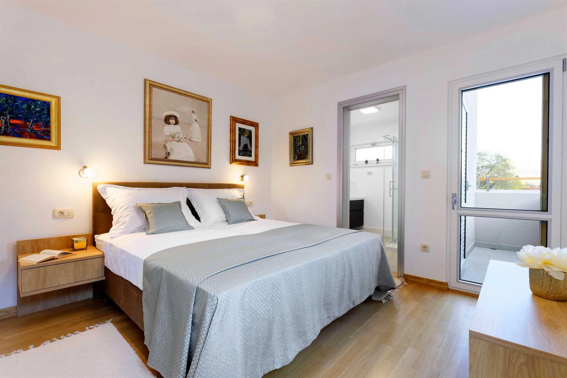 Villa Jure in Dalmatian Hinterland, pool, sauna, near Biokovo